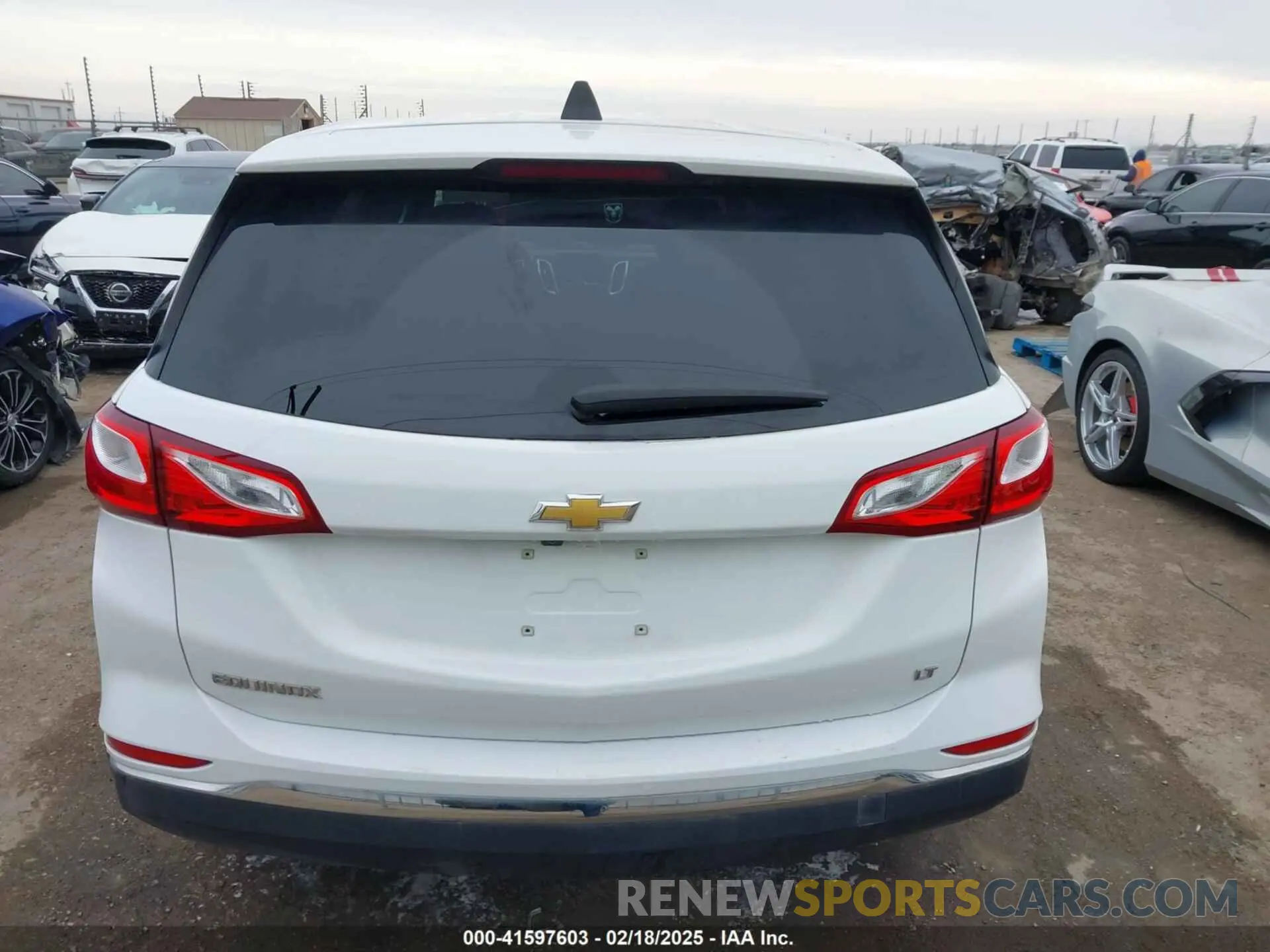 17 fotografías del automóvil dañado 3GNAXKEV7LS515582 CHEVROLET EQUINOX 2020