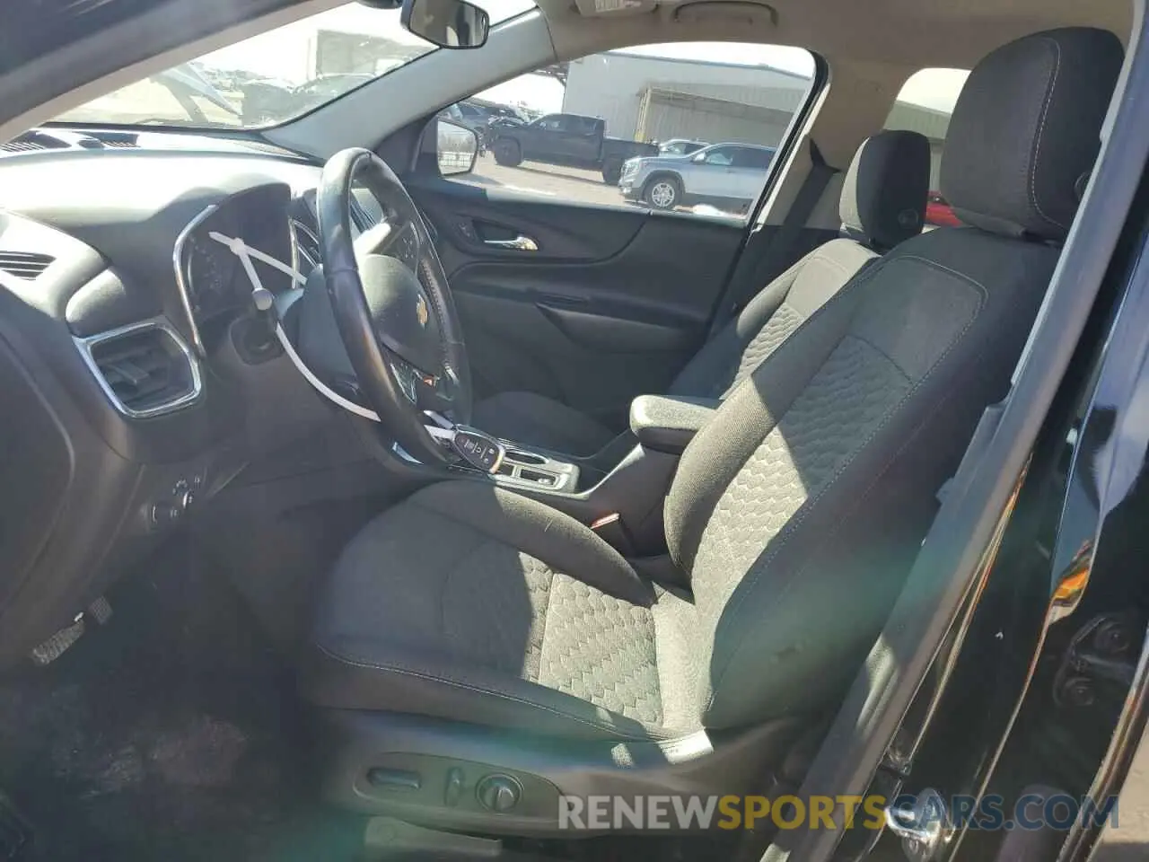 7 fotografías del automóvil dañado 3GNAXKEV8LL327390 CHEVROLET EQUINOX 2020