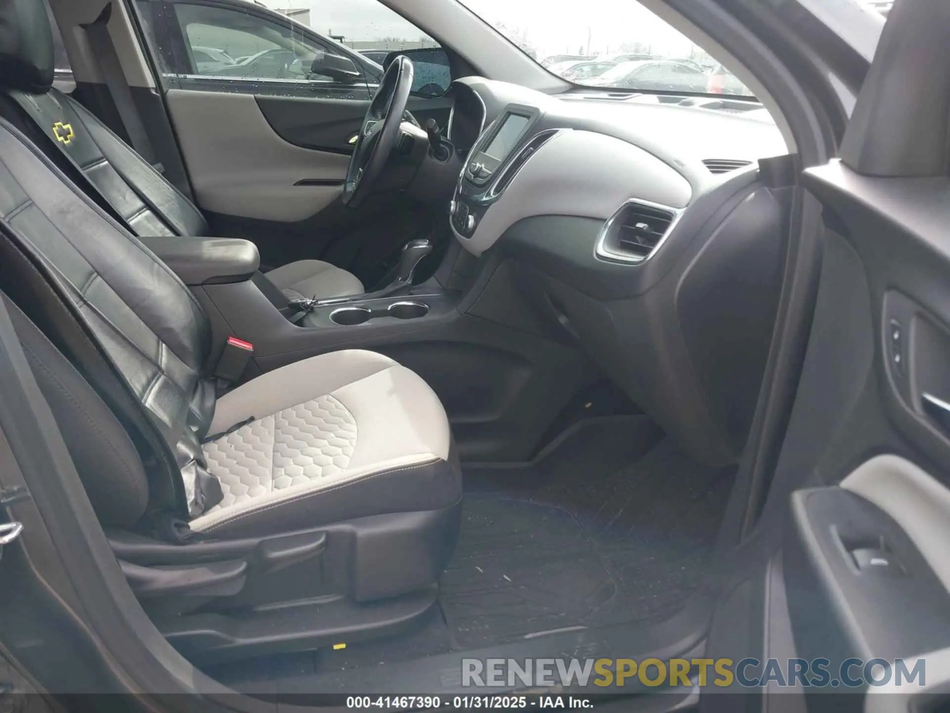 5 fotografías del automóvil dañado 3GNAXKEV8LS535971 CHEVROLET EQUINOX 2020