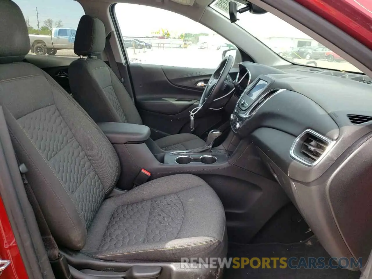 5 fotografías del automóvil dañado 3GNAXKEV8LS614265 CHEVROLET EQUINOX 2020