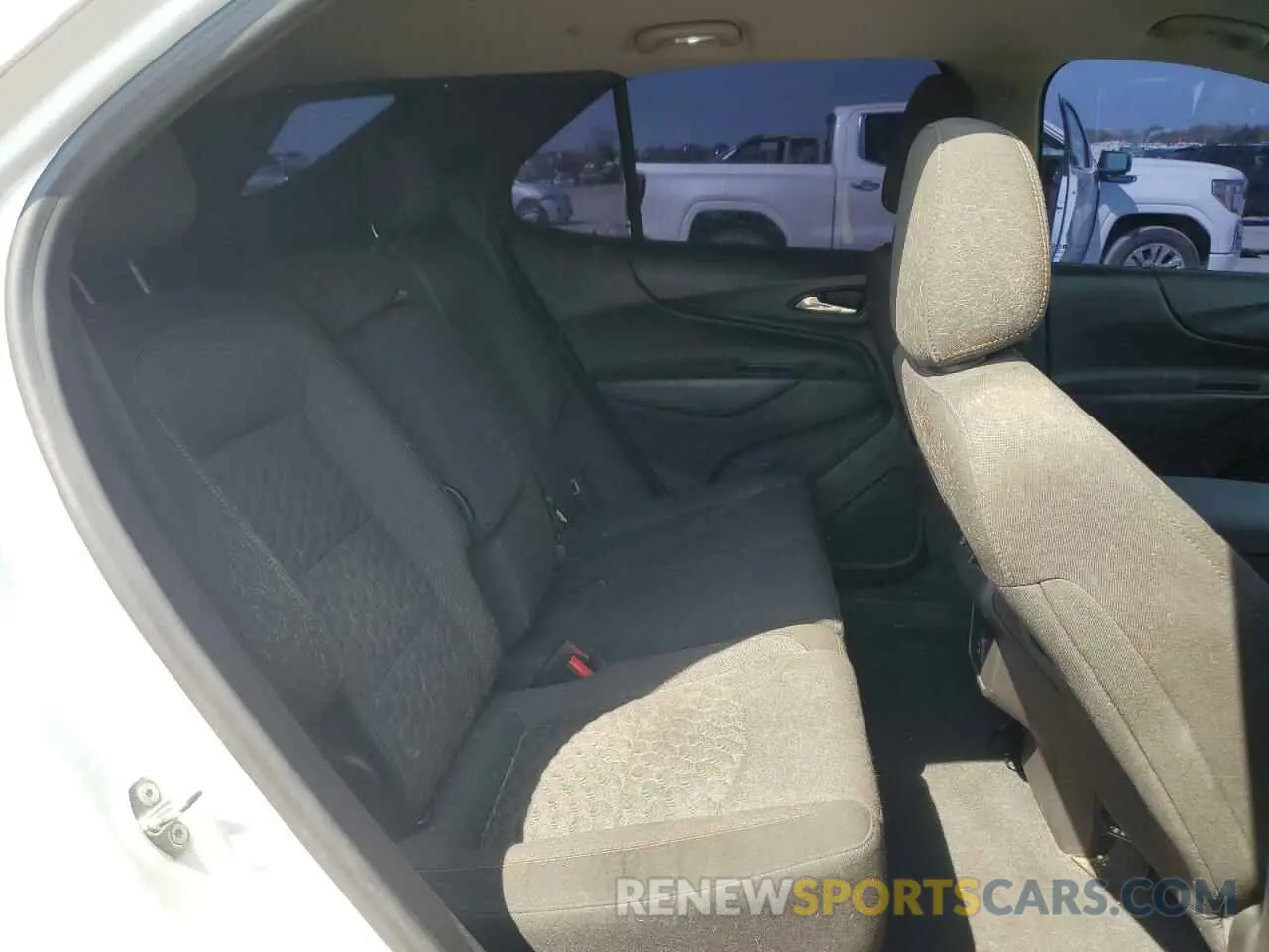 11 fotografías del automóvil dañado 3GNAXKEV8LS683537 CHEVROLET EQUINOX 2020