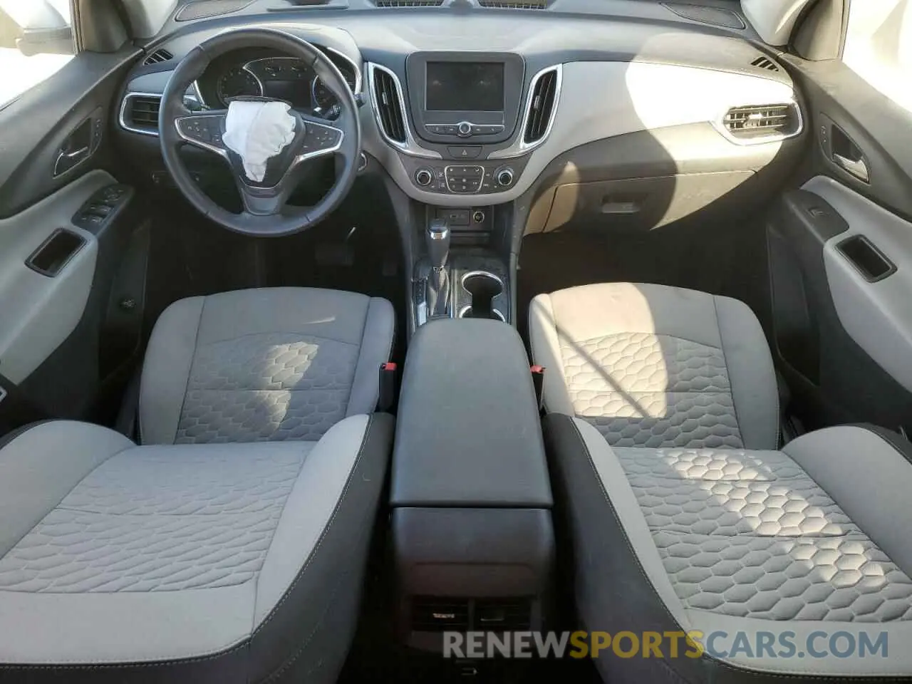 8 fotografías del automóvil dañado 3GNAXKEV8LS729481 CHEVROLET EQUINOX 2020