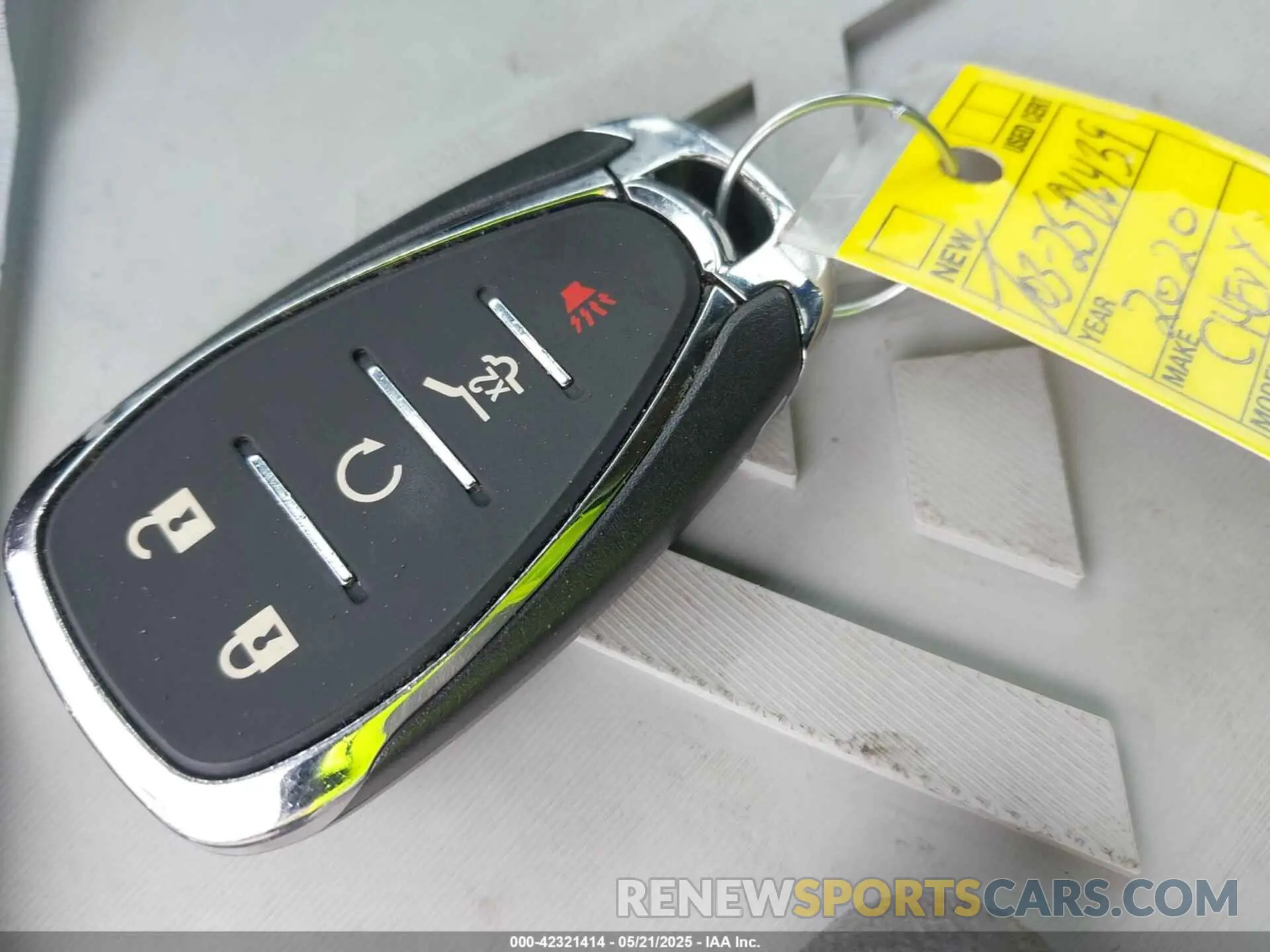 11 fotografías del automóvil dañado 3GNAXKEV9LL346191 CHEVROLET EQUINOX 2020