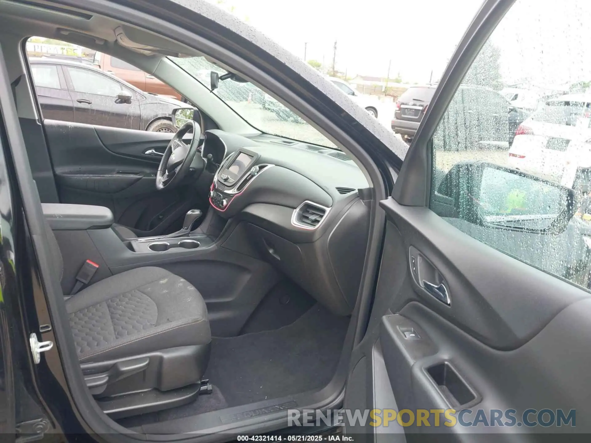 5 fotografías del automóvil dañado 3GNAXKEV9LL346191 CHEVROLET EQUINOX 2020