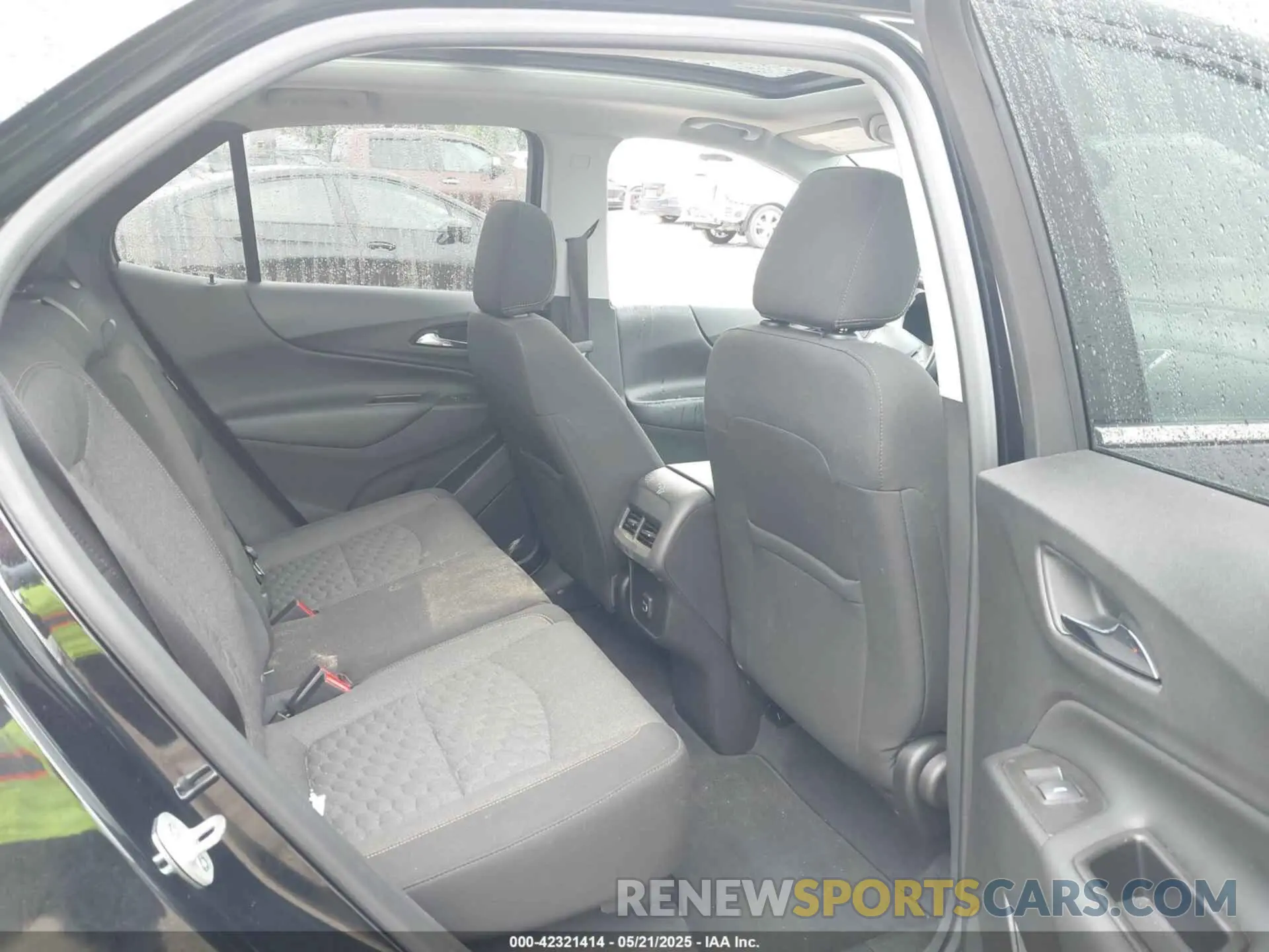 8 fotografías del automóvil dañado 3GNAXKEV9LL346191 CHEVROLET EQUINOX 2020