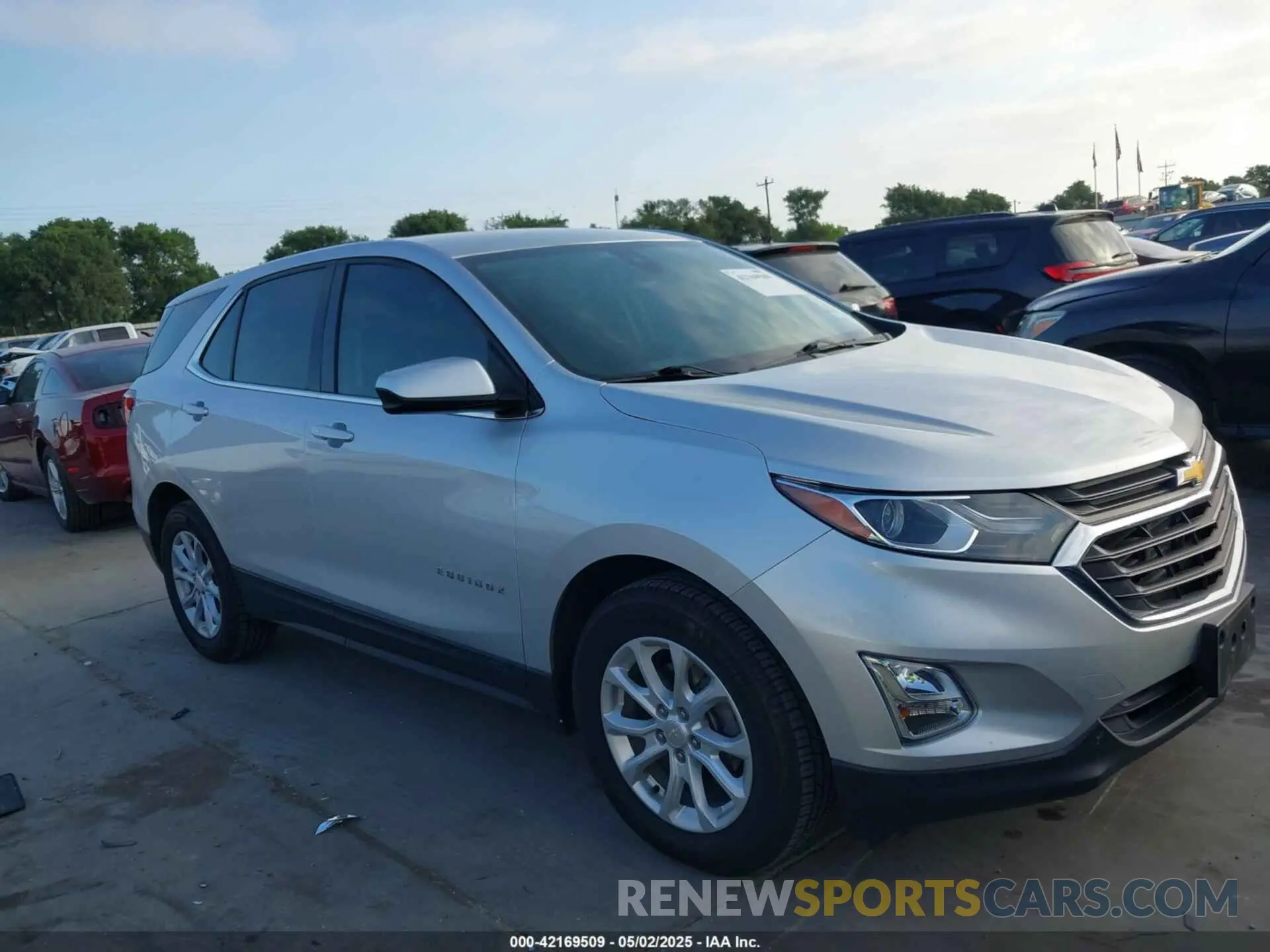 13 fotografías del automóvil dañado 3GNAXKEV9LS611052 CHEVROLET EQUINOX 2020