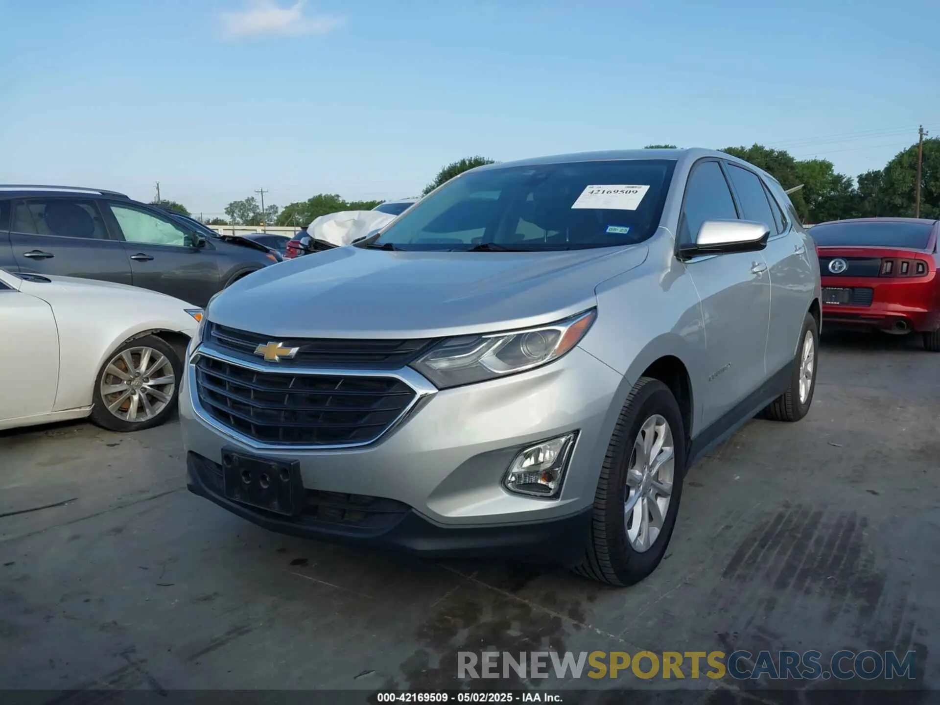 2 fotografías del automóvil dañado 3GNAXKEV9LS611052 CHEVROLET EQUINOX 2020