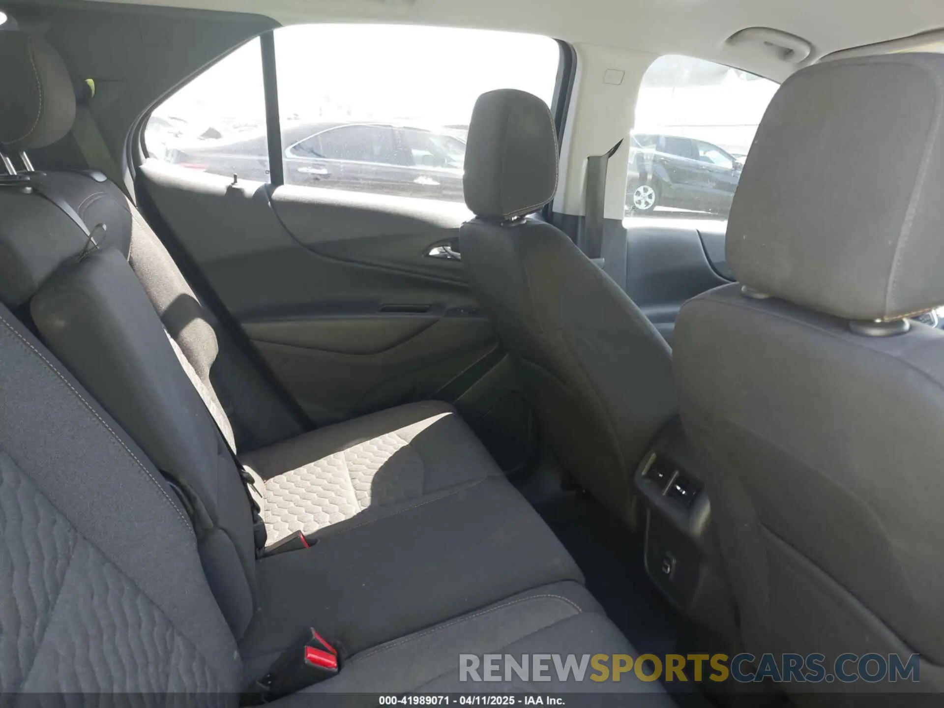 8 fotografías del automóvil dañado 3GNAXKEVXLL255480 CHEVROLET EQUINOX 2020