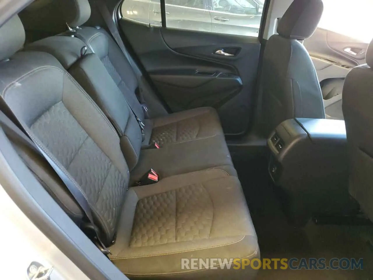 11 fotografías del automóvil dañado 3GNAXKEVXLS535020 CHEVROLET EQUINOX 2020