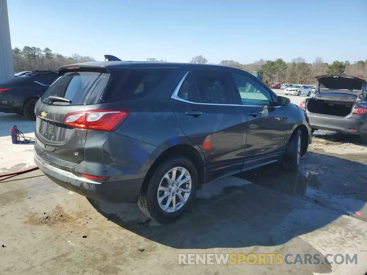 3 fotografías del automóvil dañado 3GNAXKEVXLS586159 CHEVROLET EQUINOX 2020