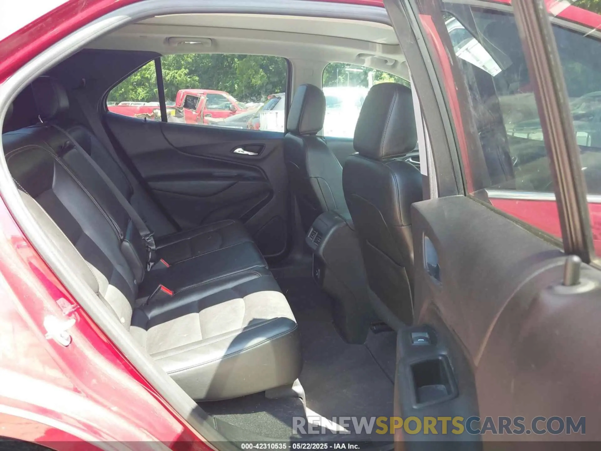8 fotografías del automóvil dañado 3GNAXLEX0LL261165 CHEVROLET EQUINOX 2020