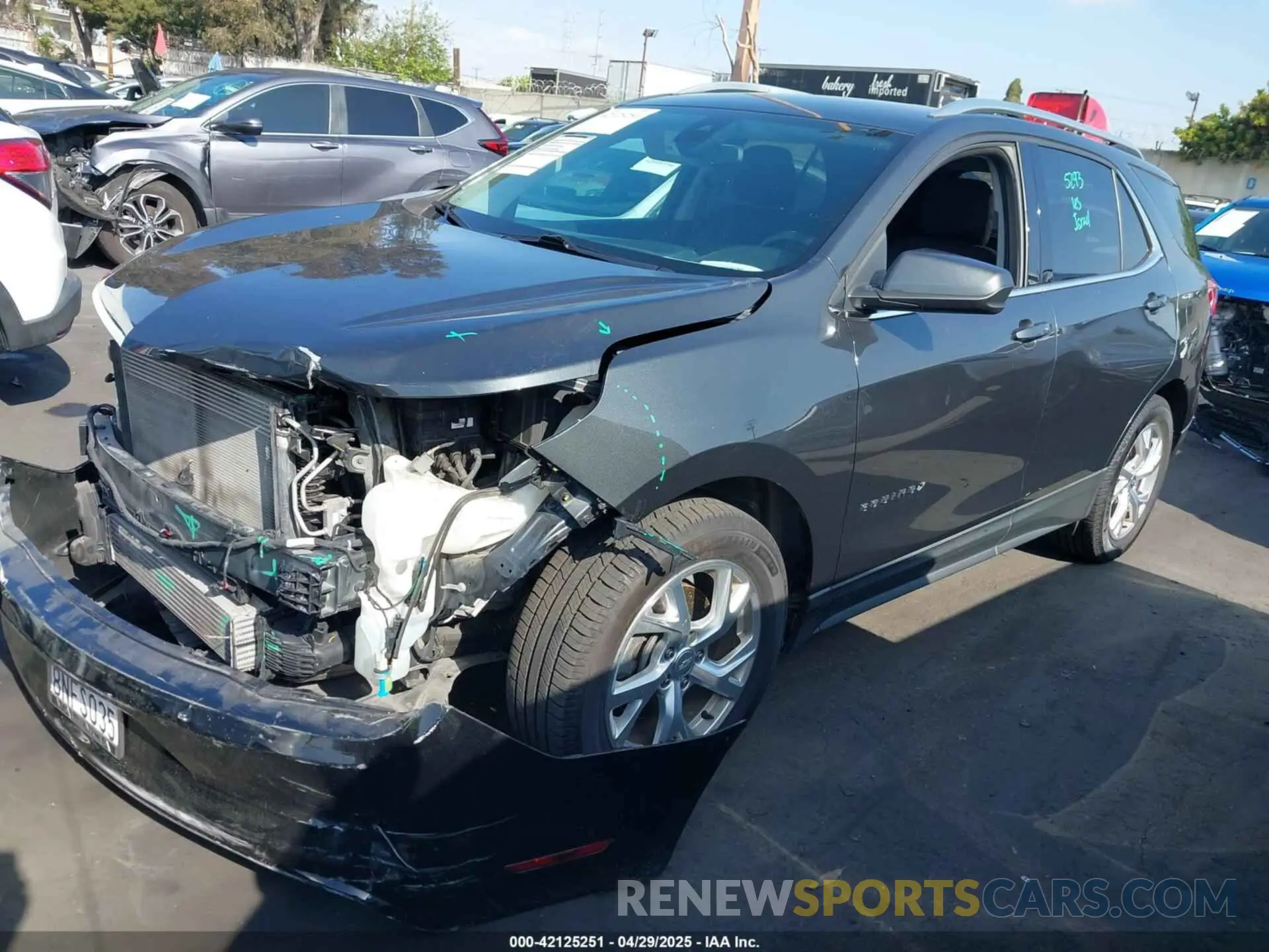 2 fotografías del automóvil dañado 3GNAXLEX0LS591183 CHEVROLET EQUINOX 2020