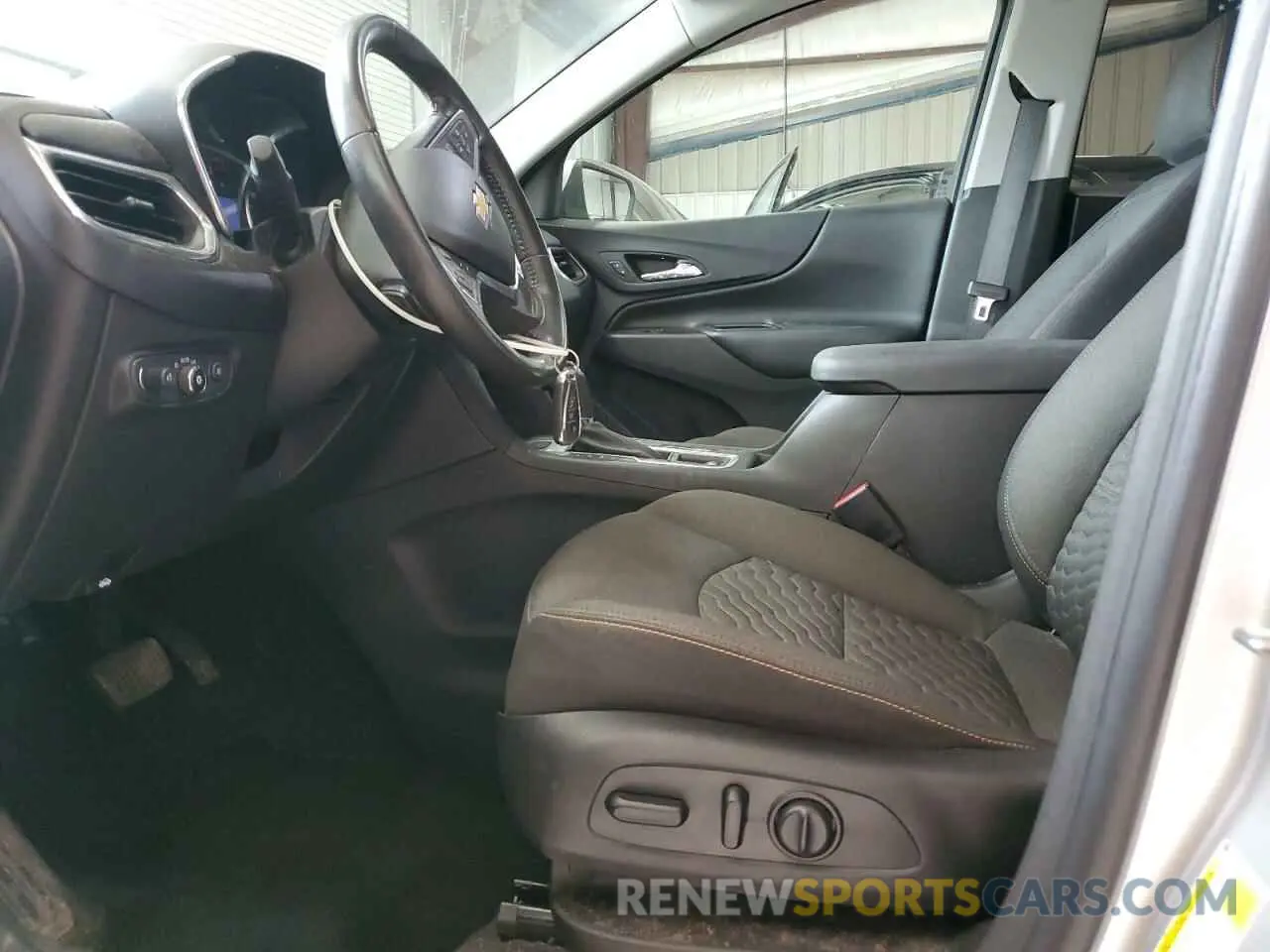 7 fotografías del automóvil dañado 3GNAXLEX0LS608015 CHEVROLET EQUINOX 2020