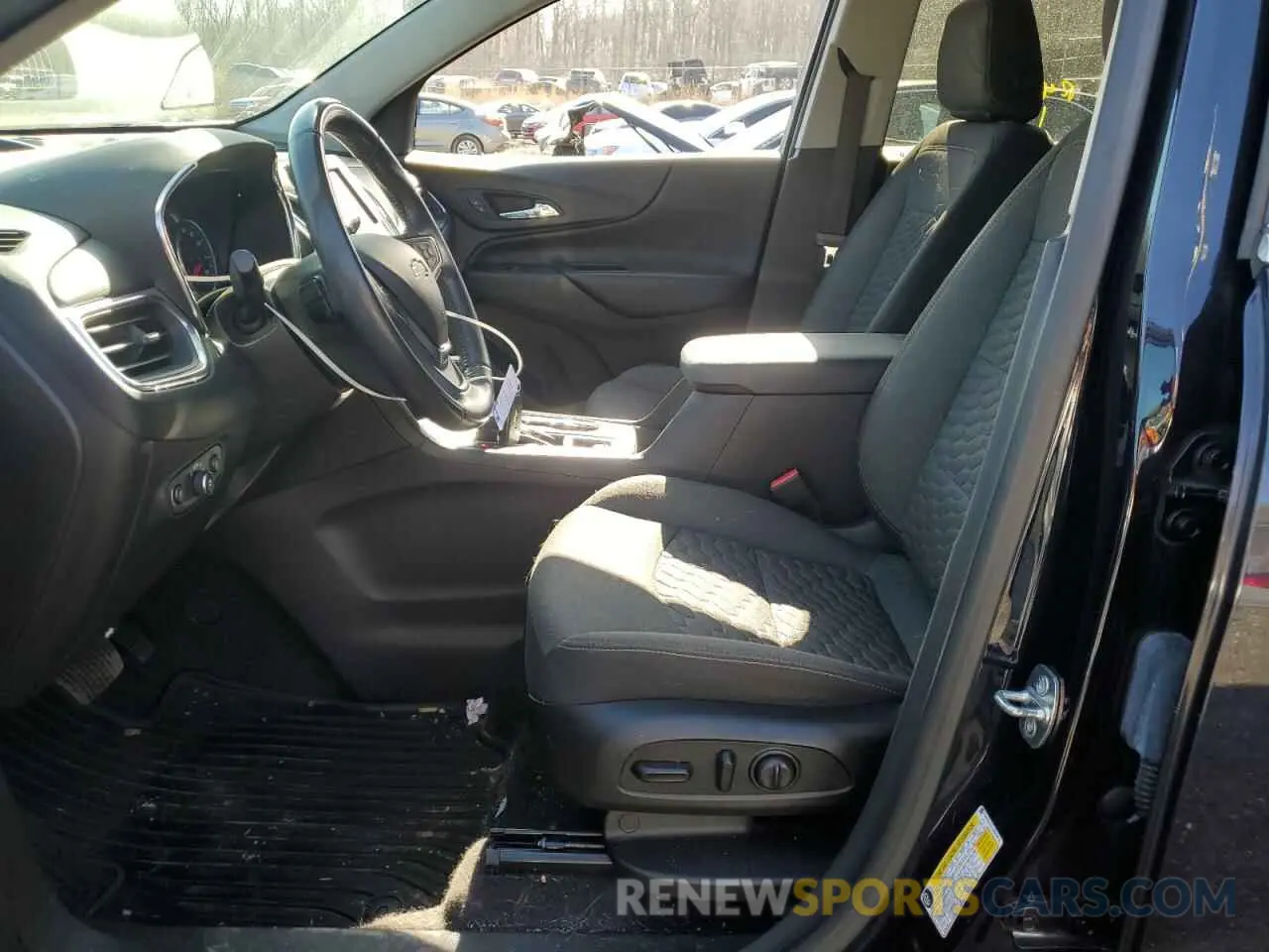 7 fotografías del automóvil dañado 3GNAXLEX1LS563070 CHEVROLET EQUINOX 2020