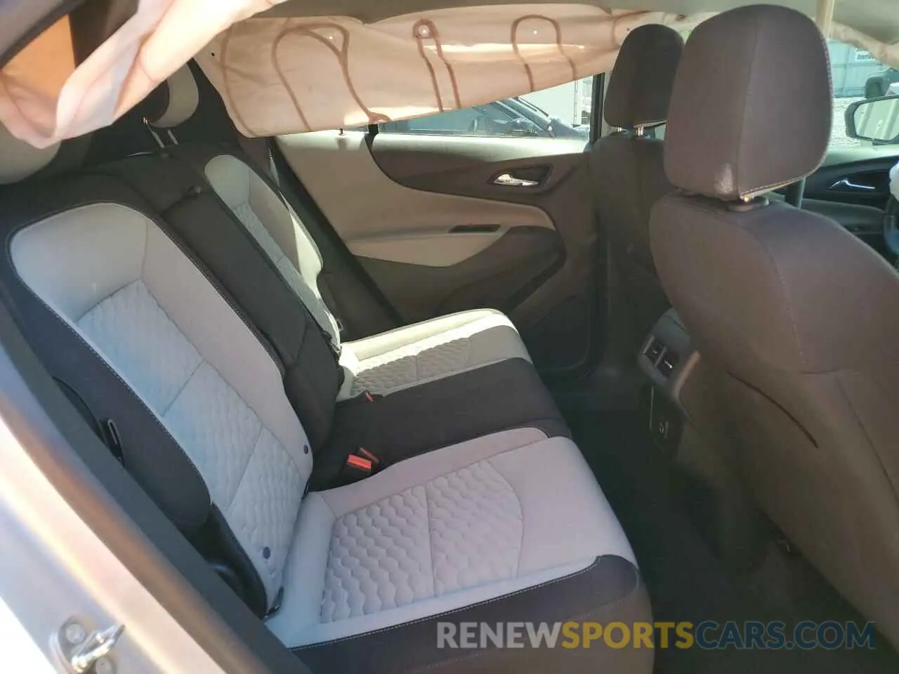 11 fotografías del automóvil dañado 3GNAXLEX8LS591335 CHEVROLET EQUINOX 2020