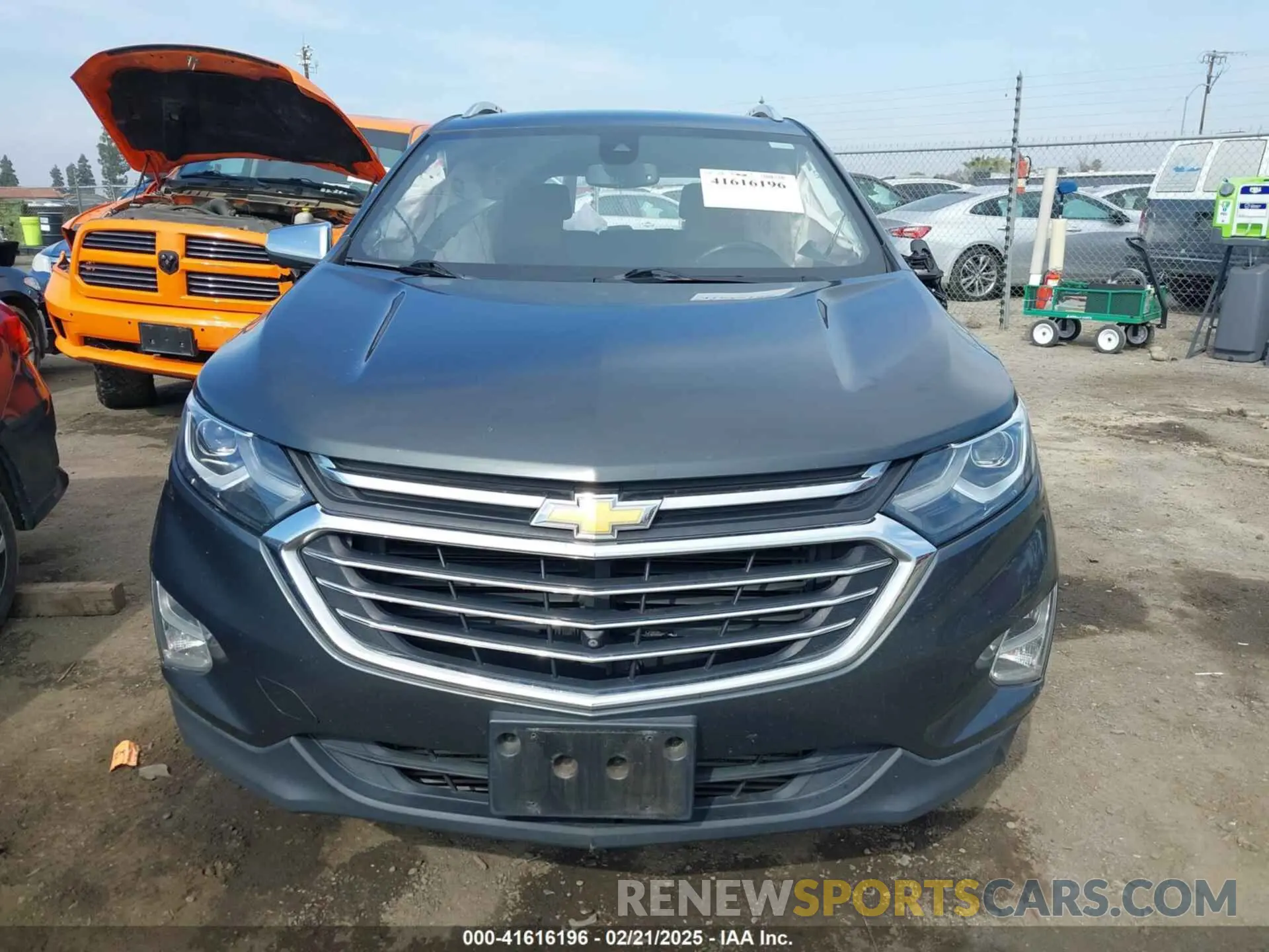12 fotografías del automóvil dañado 3GNAXNEV5LS566564 CHEVROLET EQUINOX 2020