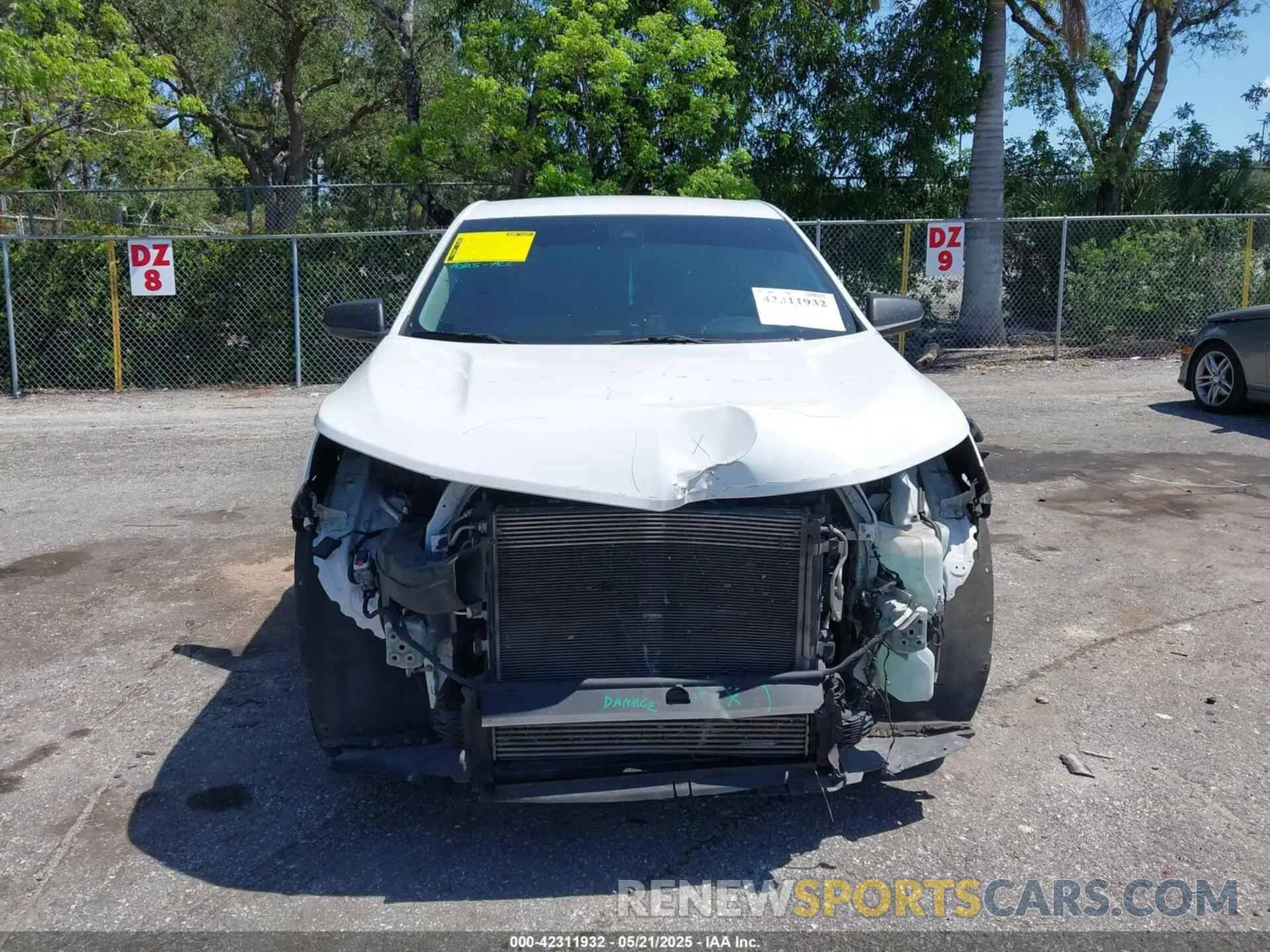 12 fotografías del automóvil dañado 3GNAXSEV8LS709523 CHEVROLET EQUINOX 2020