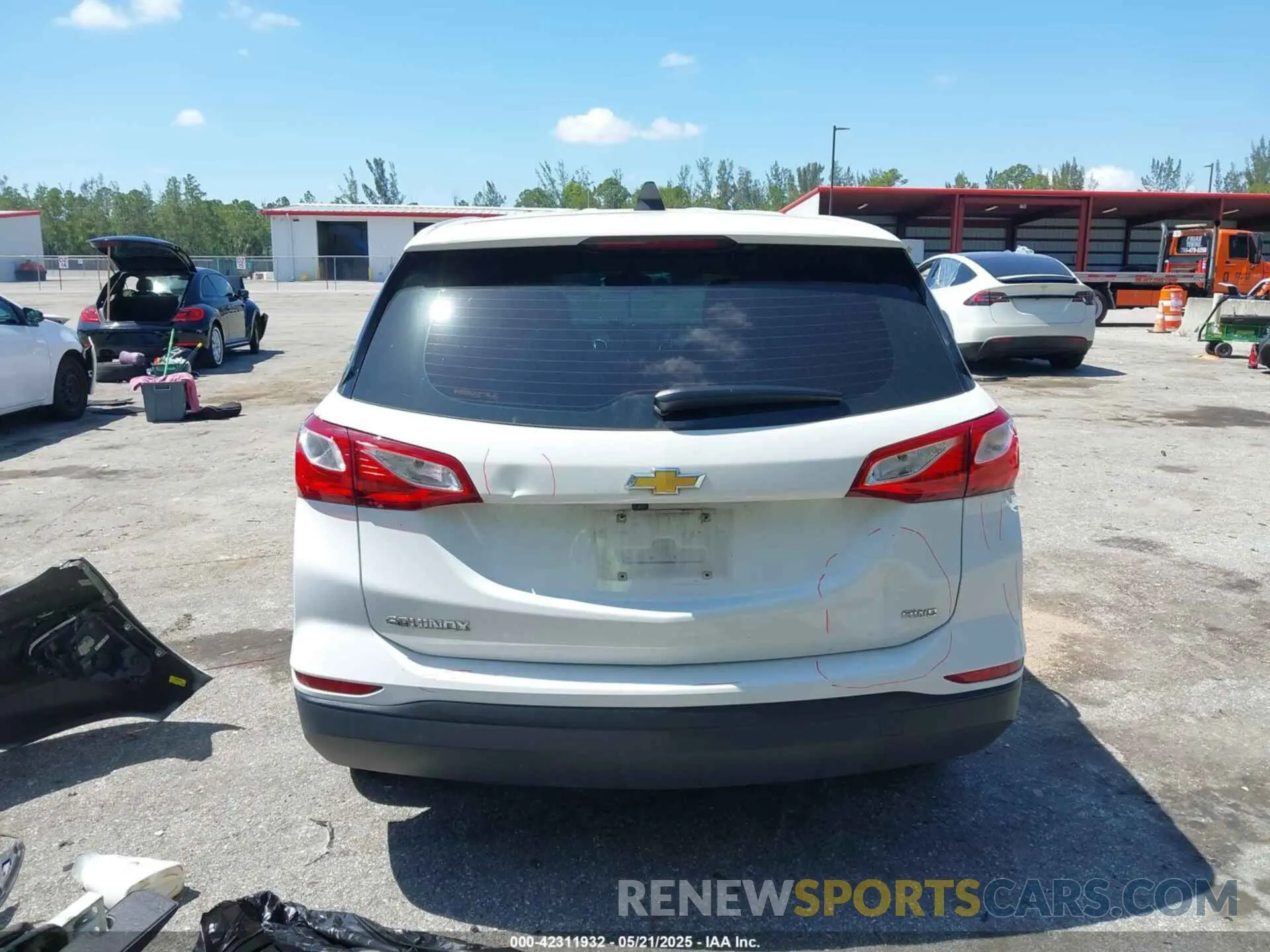 16 fotografías del automóvil dañado 3GNAXSEV8LS709523 CHEVROLET EQUINOX 2020