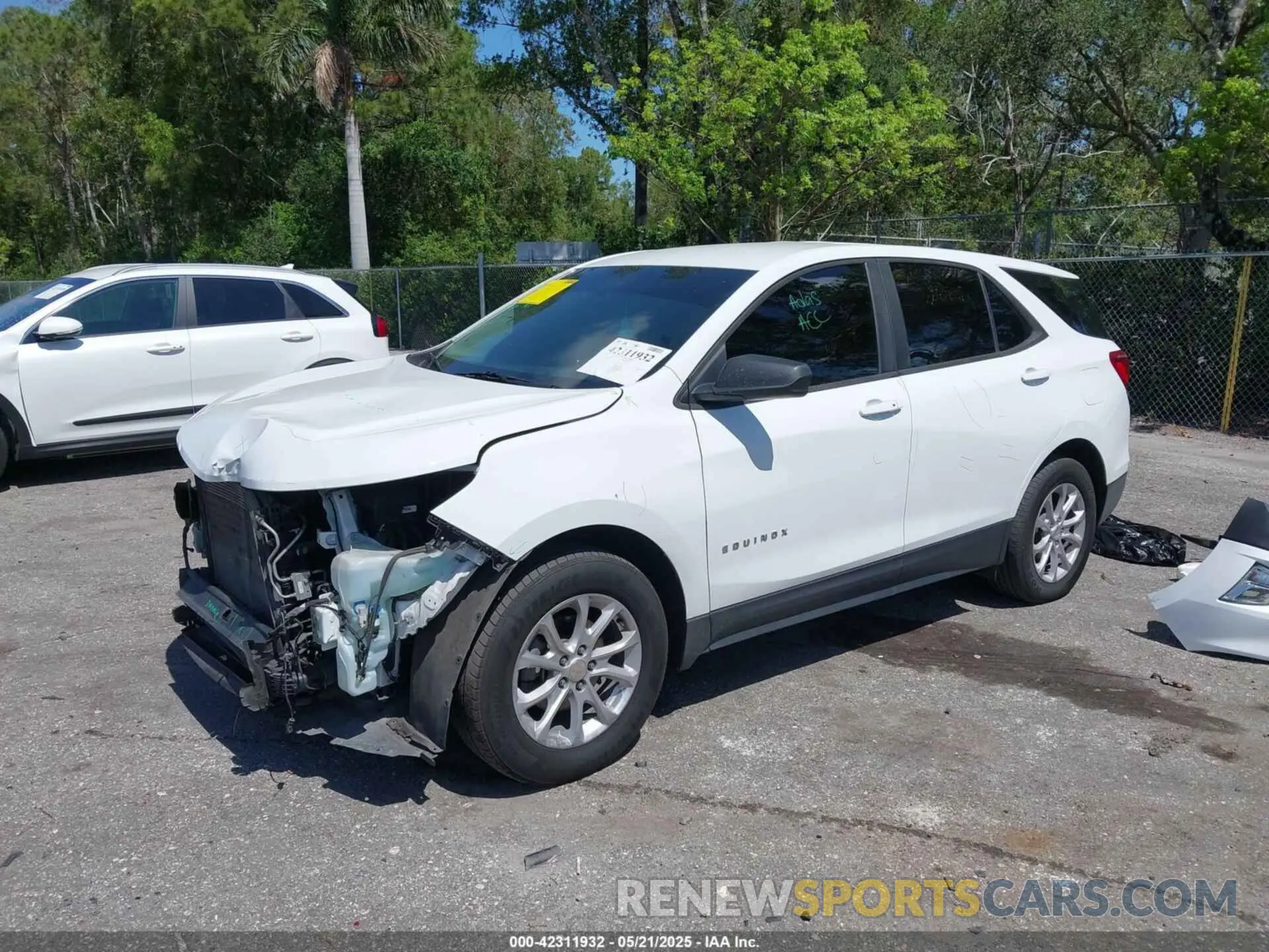 2 fotografías del automóvil dañado 3GNAXSEV8LS709523 CHEVROLET EQUINOX 2020
