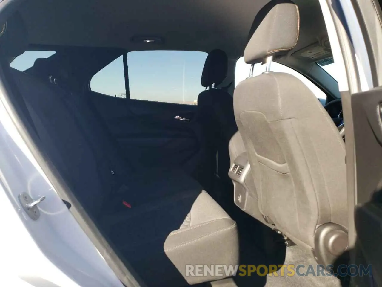 10 fotografías del automóvil dañado 3GNAXTEV1LL316768 CHEVROLET EQUINOX 2020