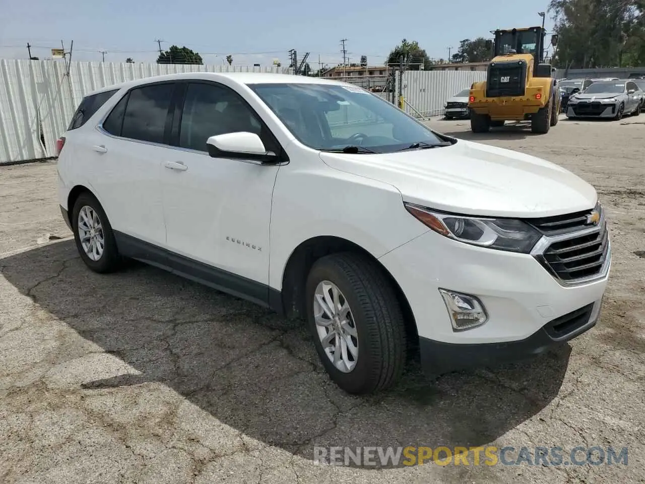 4 fotografías del automóvil dañado 3GNAXUEV1LS681947 CHEVROLET EQUINOX 2020
