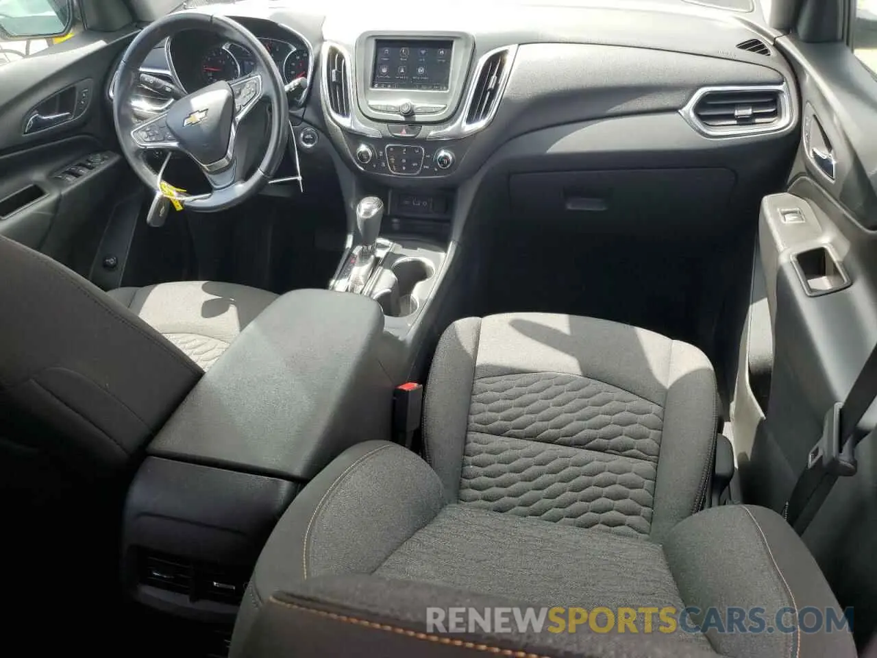 8 fotografías del automóvil dañado 3GNAXUEV1LS681947 CHEVROLET EQUINOX 2020