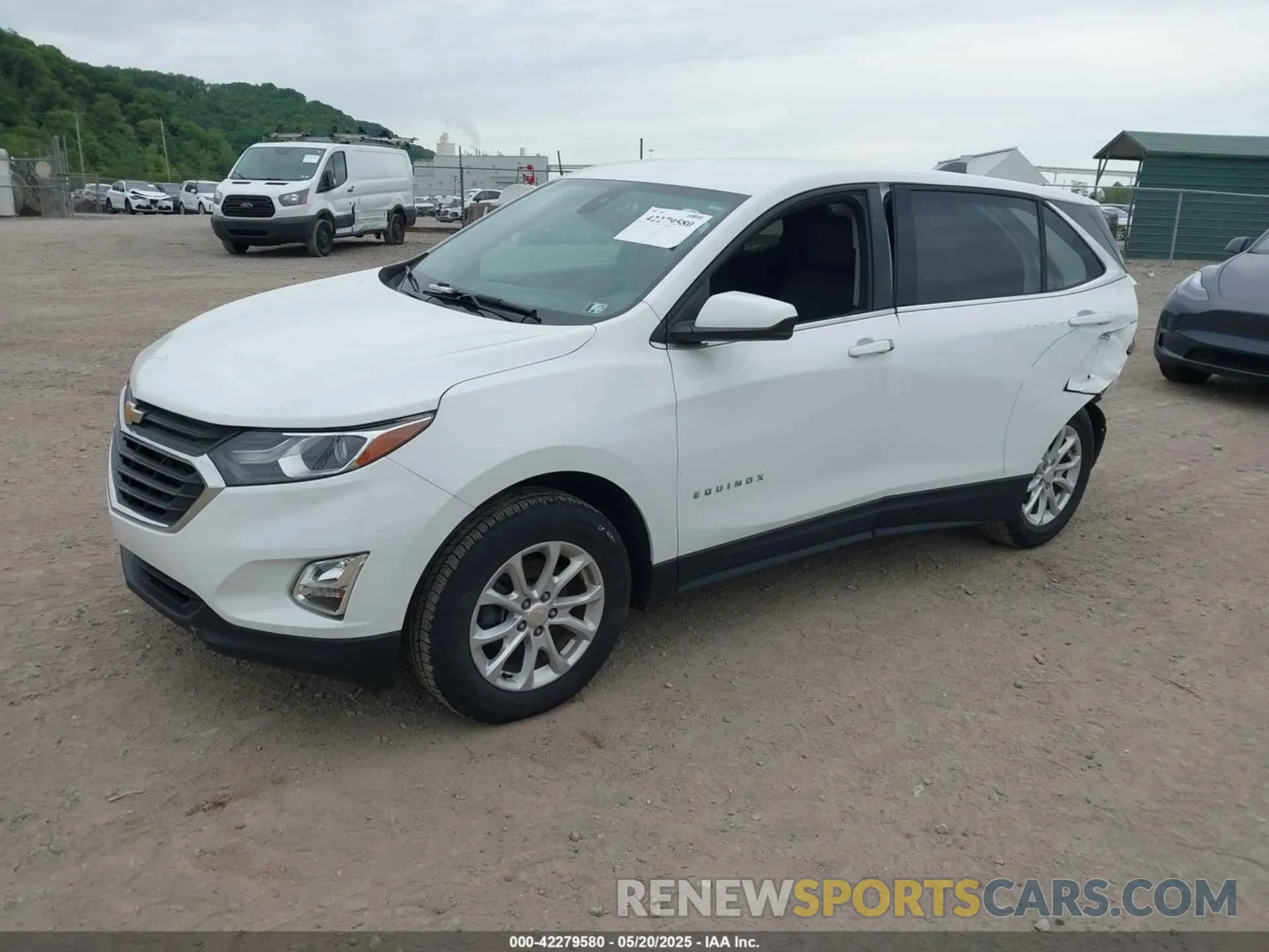 2 fotografías del automóvil dañado 3GNAXUEV3LS629106 CHEVROLET EQUINOX 2020