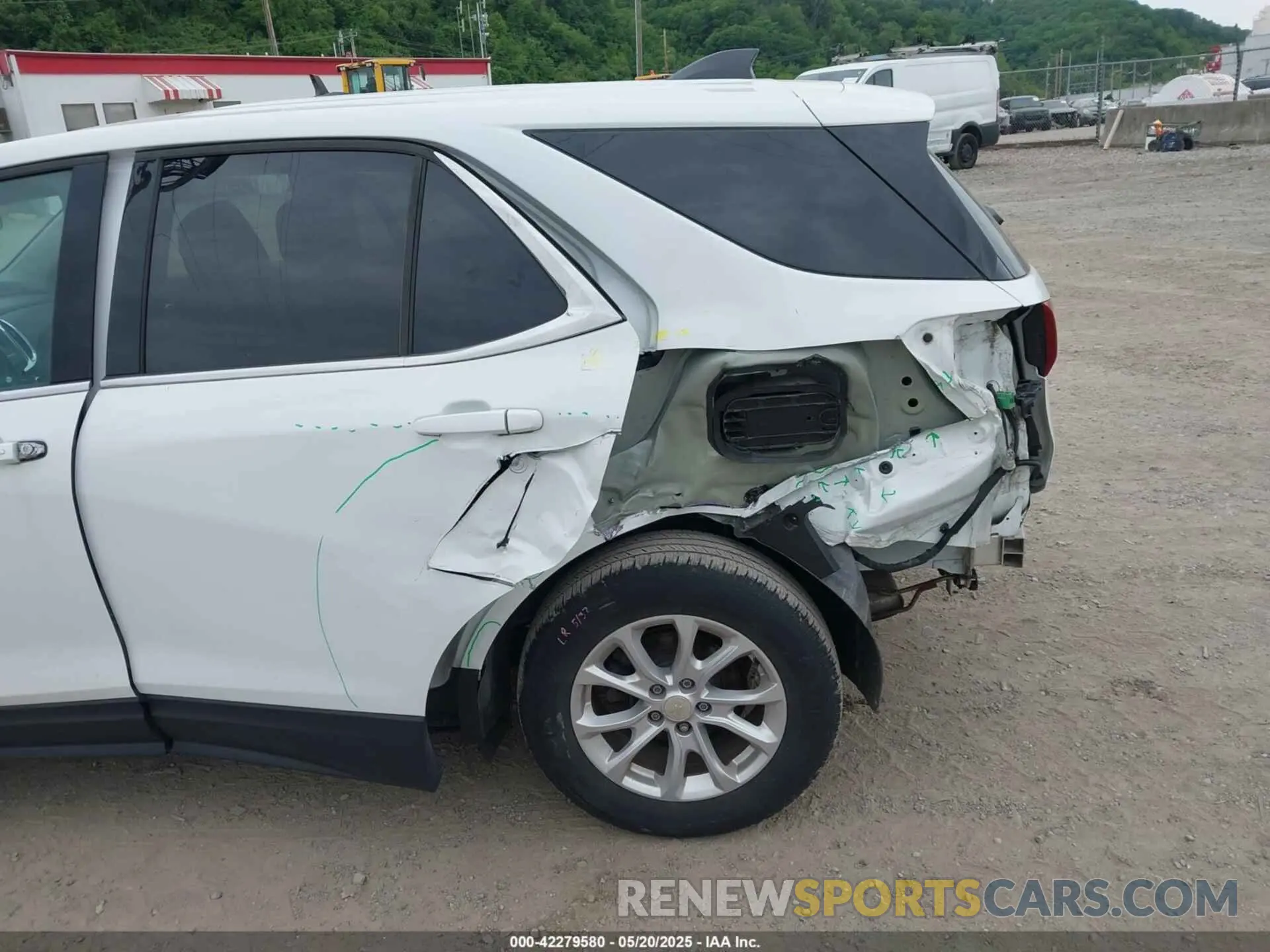 6 fotografías del automóvil dañado 3GNAXUEV3LS629106 CHEVROLET EQUINOX 2020
