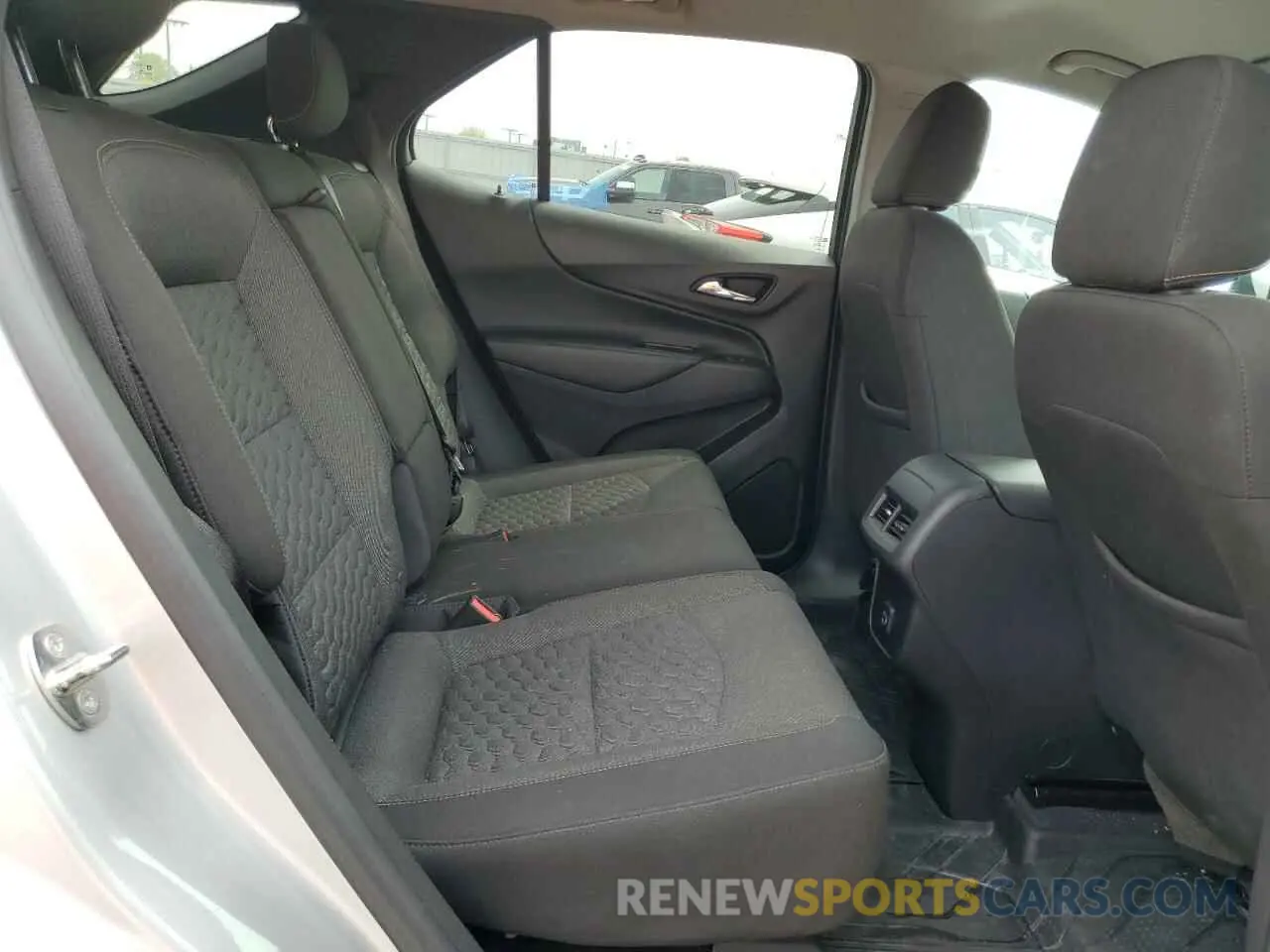 11 fotografías del automóvil dañado 3GNAXUEV4LS733961 CHEVROLET EQUINOX 2020