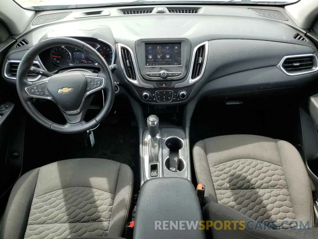 8 fotografías del automóvil dañado 3GNAXUEV4LS733961 CHEVROLET EQUINOX 2020