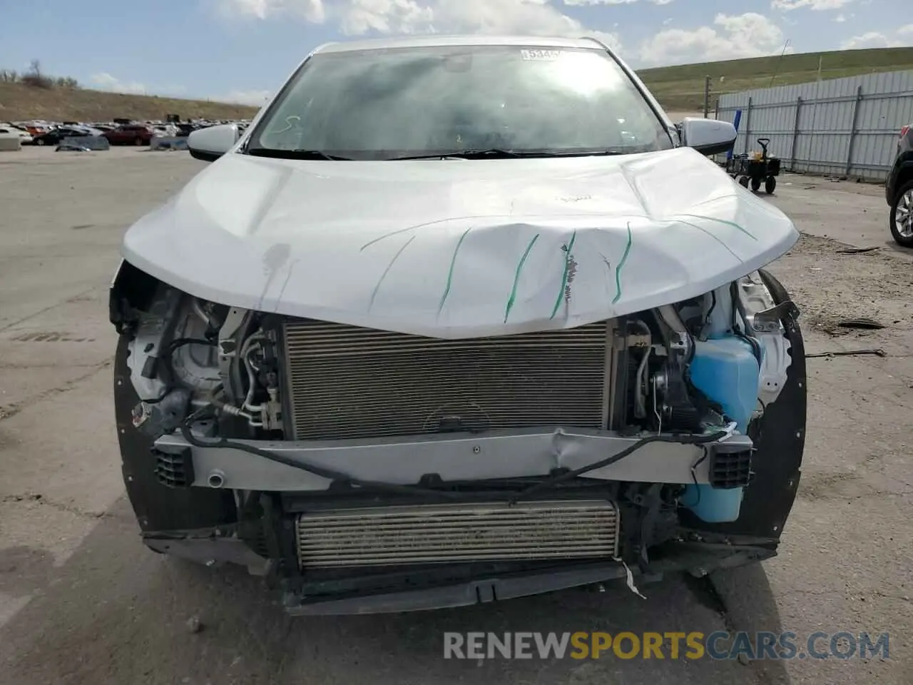 5 fotografías del automóvil dañado 3GNAXUEV5LS575078 CHEVROLET EQUINOX 2020