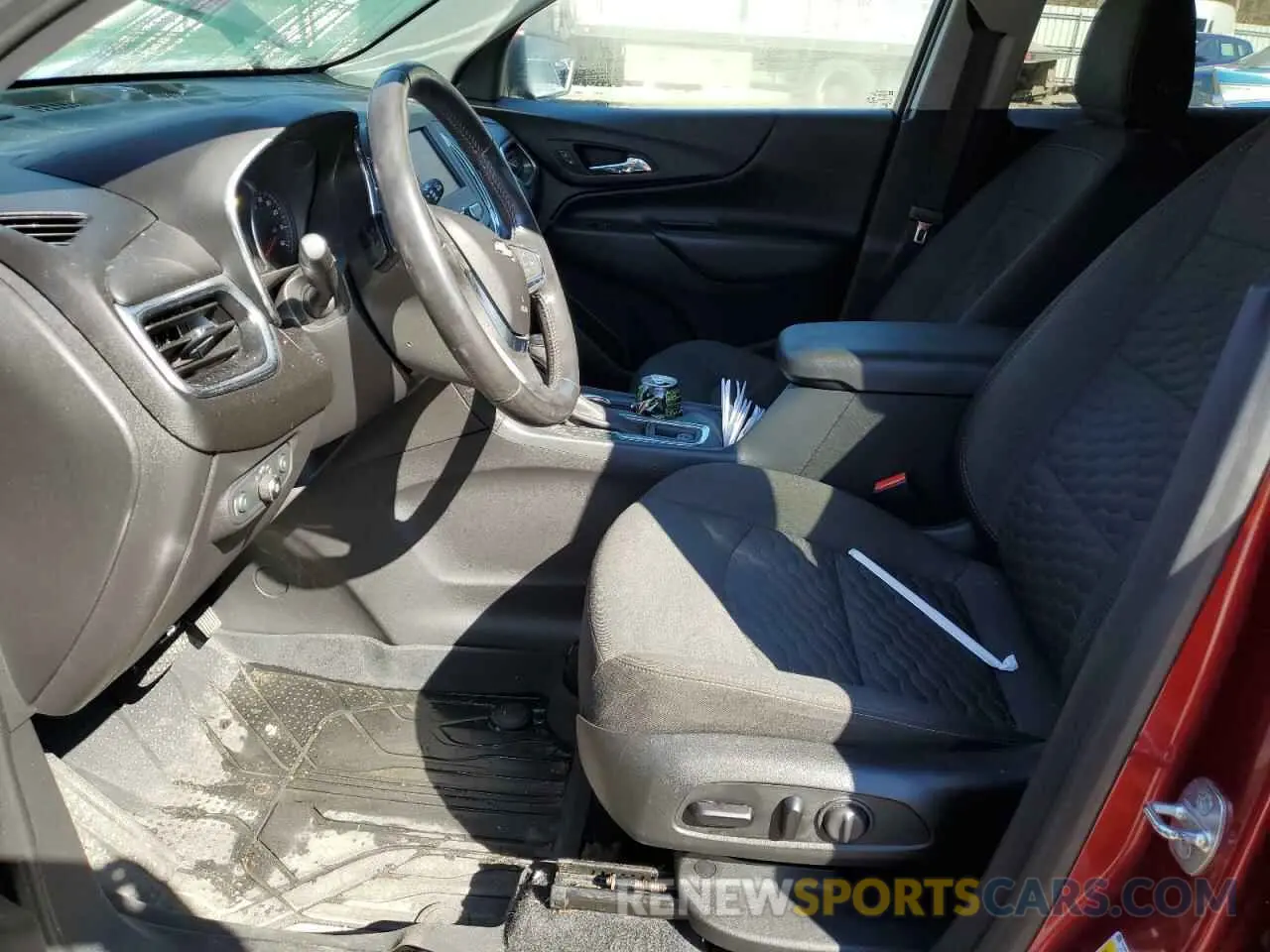 7 fotografías del automóvil dañado 3GNAXUEV5LS665296 CHEVROLET EQUINOX 2020