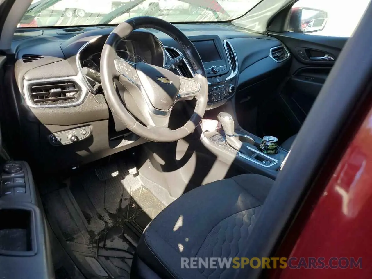 8 fotografías del automóvil dañado 3GNAXUEV5LS665296 CHEVROLET EQUINOX 2020