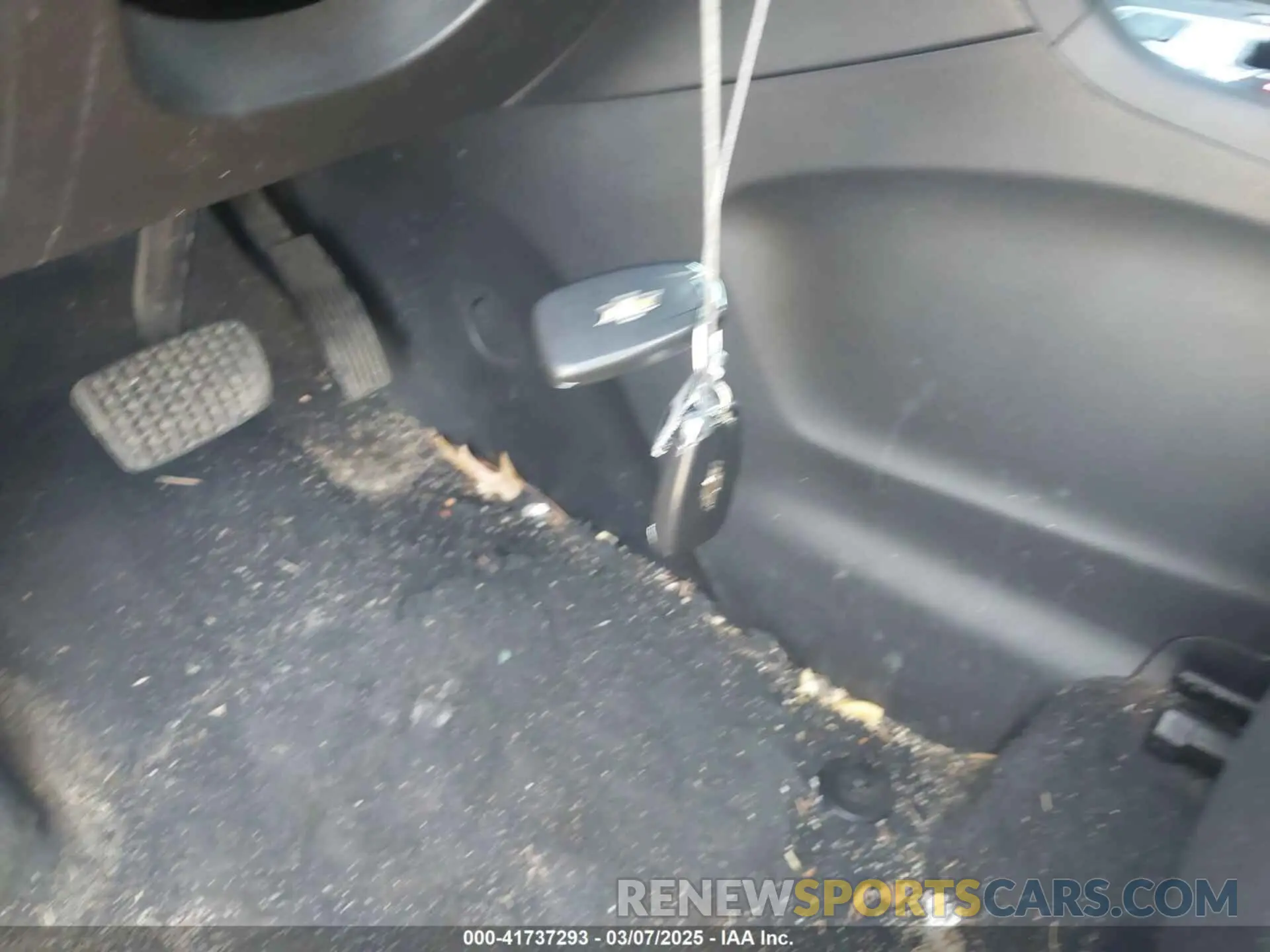 11 fotografías del automóvil dañado 3GNAXUEV6LL203937 CHEVROLET EQUINOX 2020