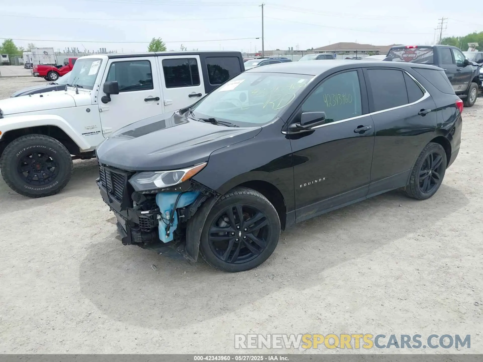 2 fotografías del automóvil dañado 3GNAXUEV9LL317351 CHEVROLET EQUINOX 2020