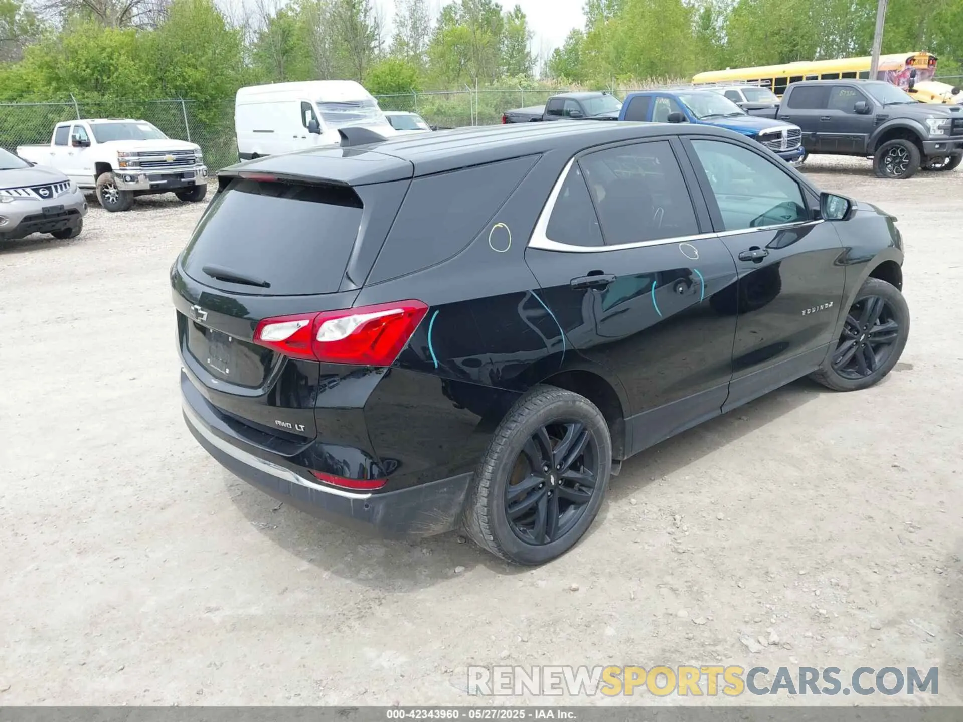 4 fotografías del automóvil dañado 3GNAXUEV9LL317351 CHEVROLET EQUINOX 2020