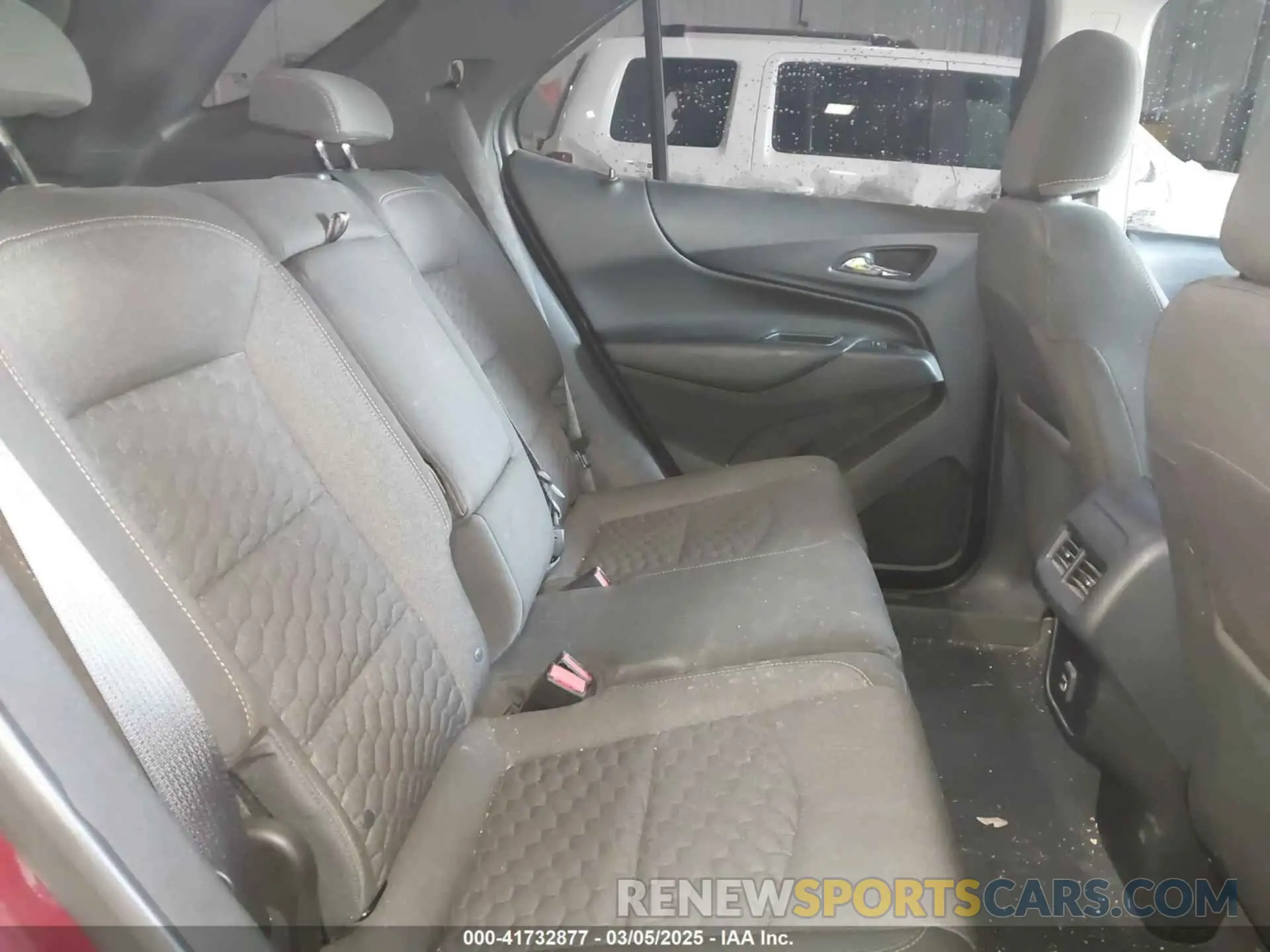 8 fotografías del automóvil dañado 3GNAXUEV9LS503297 CHEVROLET EQUINOX 2020