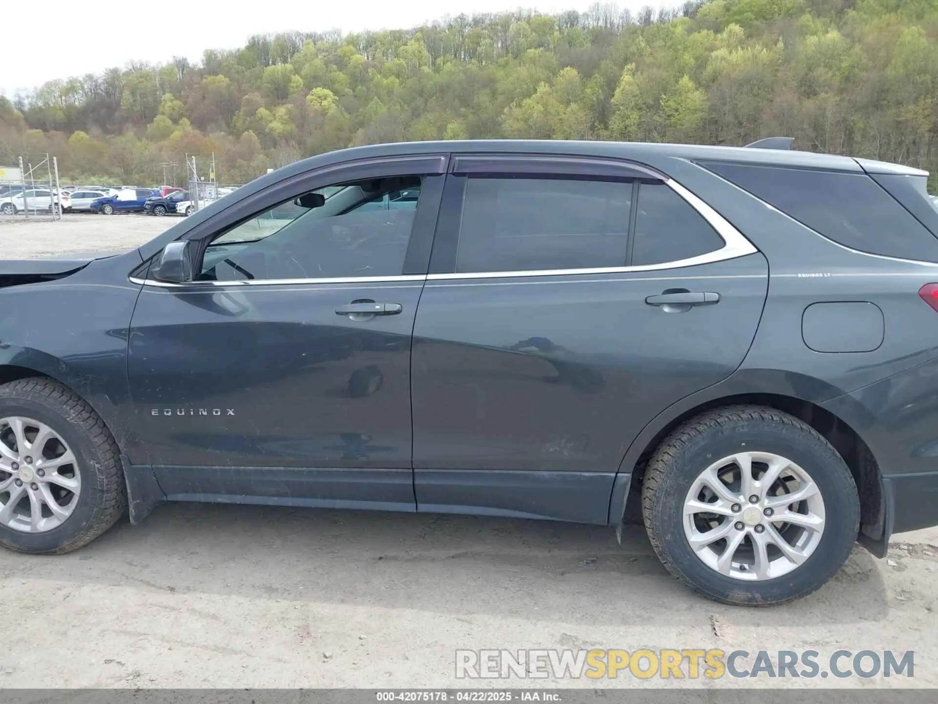15 fotografías del automóvil dañado 3GNAXUEV9LS509603 CHEVROLET EQUINOX 2020