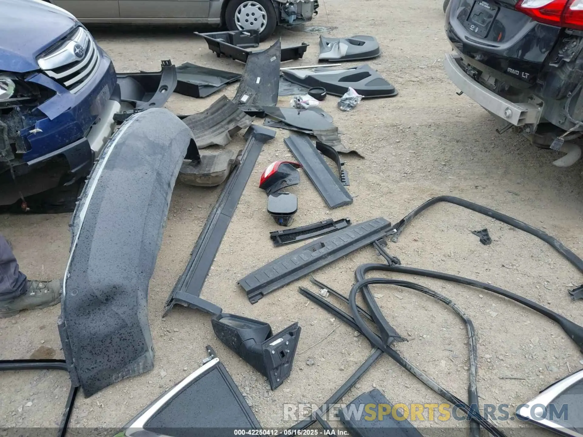 22 fotografías del automóvil dañado 3GNAXUEVXLL336801 CHEVROLET EQUINOX 2020