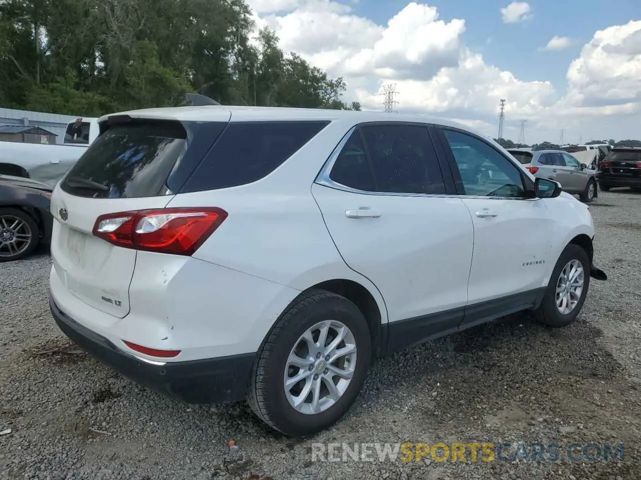 3 fotografías del automóvil dañado 3GNAXUEVXLS639907 CHEVROLET EQUINOX 2020