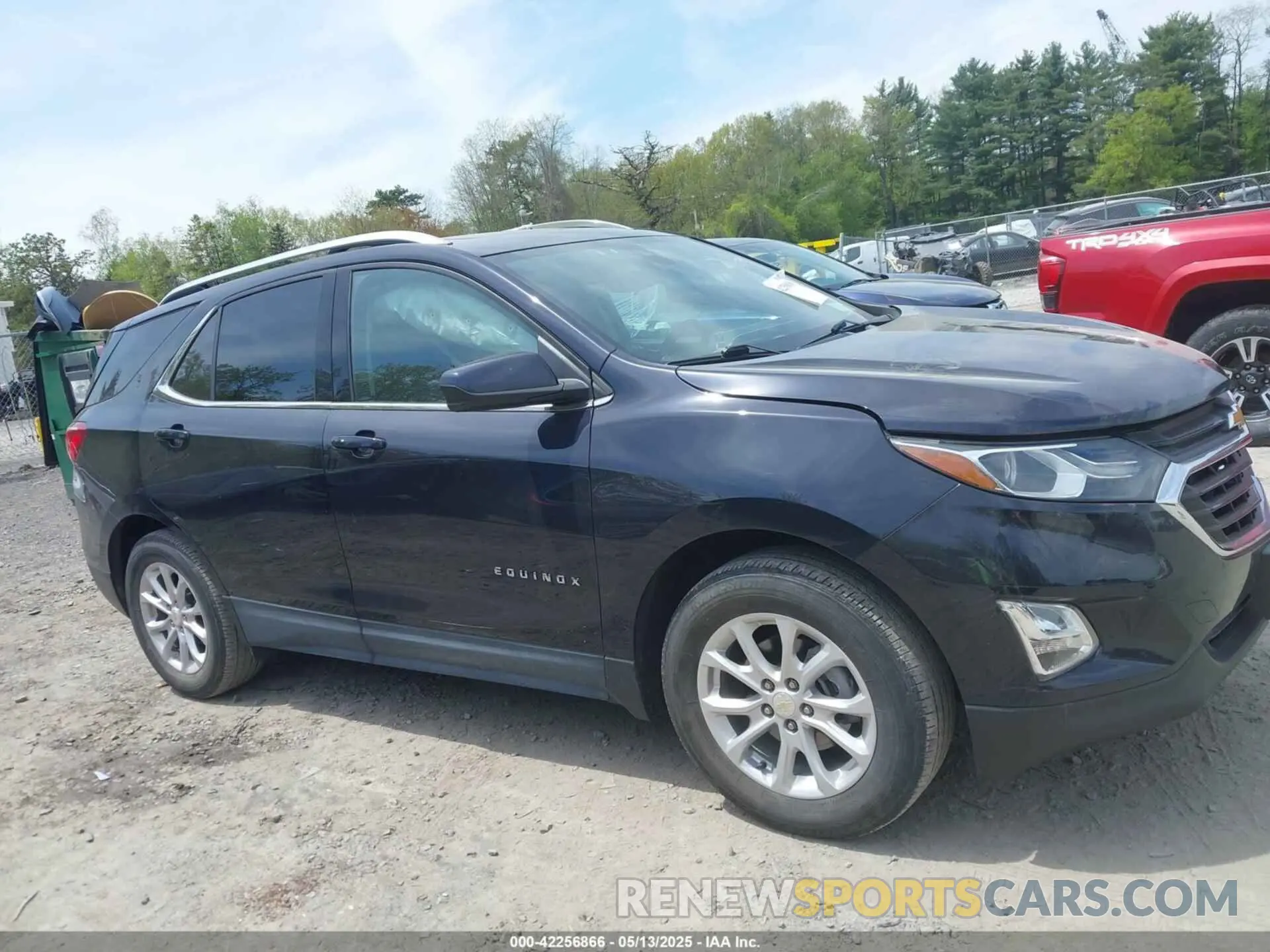 13 fotografías del automóvil dañado 3GNAXUEVXLS655671 CHEVROLET EQUINOX 2020