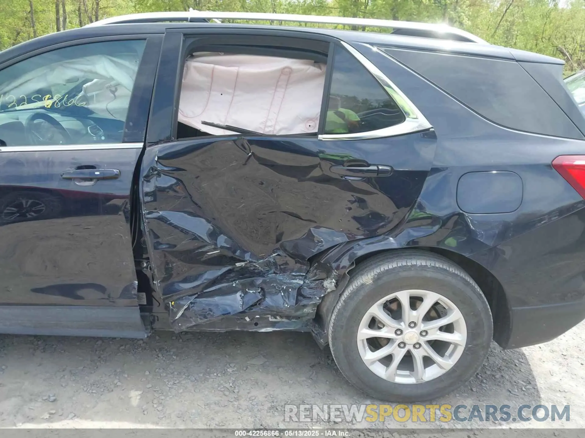 6 fotografías del automóvil dañado 3GNAXUEVXLS655671 CHEVROLET EQUINOX 2020