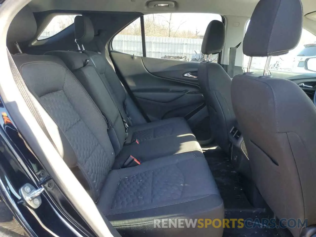 11 fotografías del automóvil dañado 3GNAXUEVXLS701337 CHEVROLET EQUINOX 2020