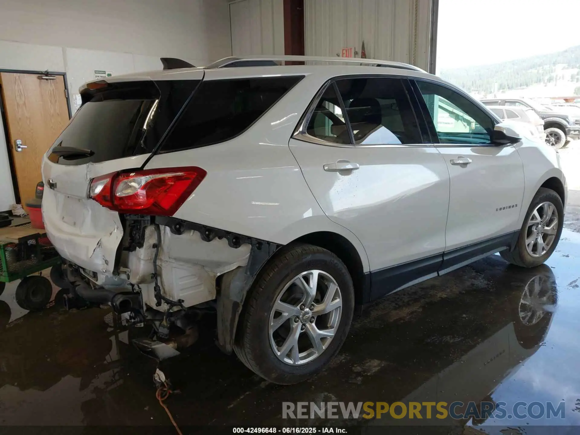 4 fotografías del automóvil dañado 3GNAXVEXXLS631281 CHEVROLET EQUINOX 2020