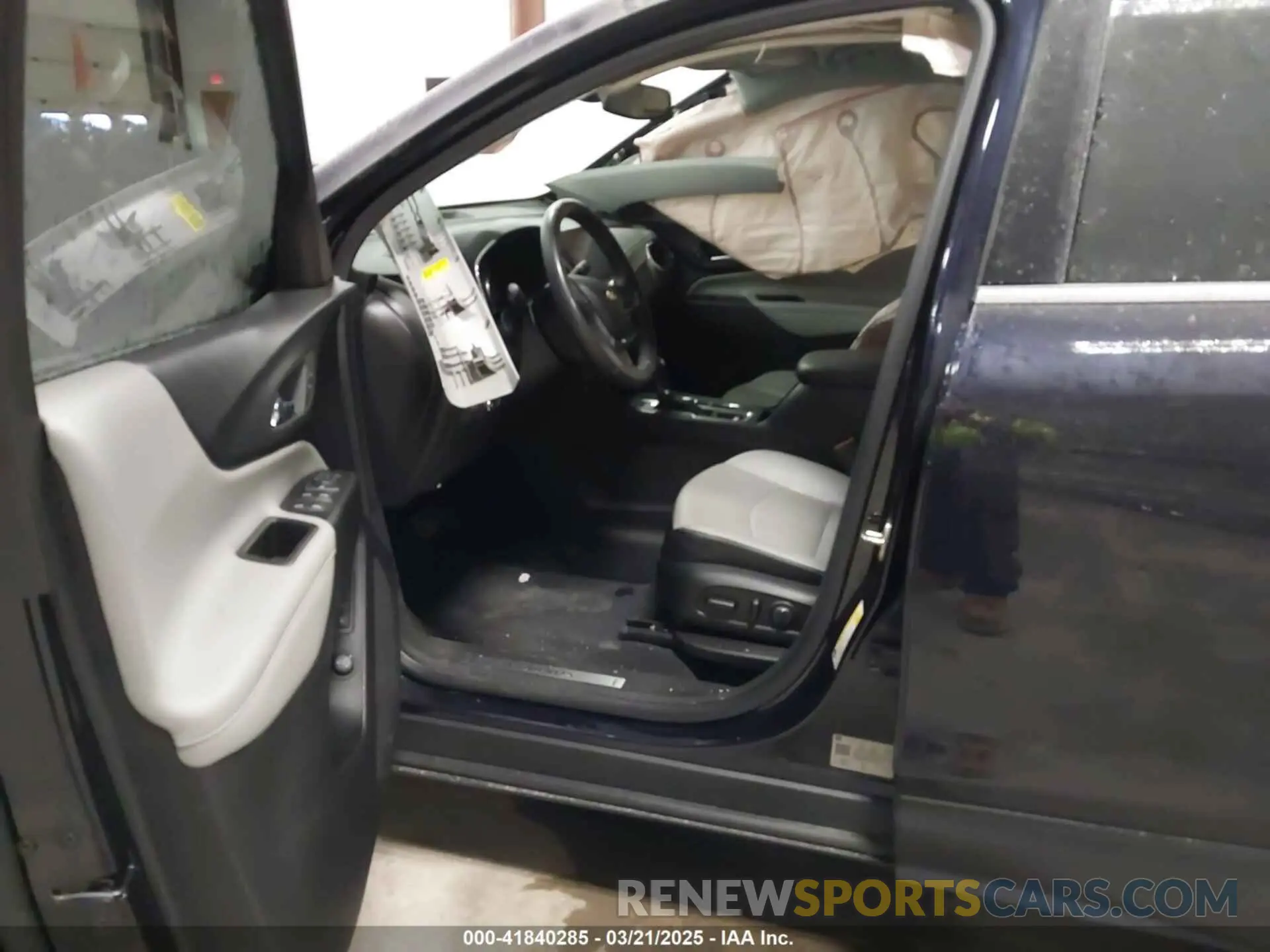 5 fotografías del automóvil dañado 3GNAXXEV2LS532402 CHEVROLET EQUINOX 2020