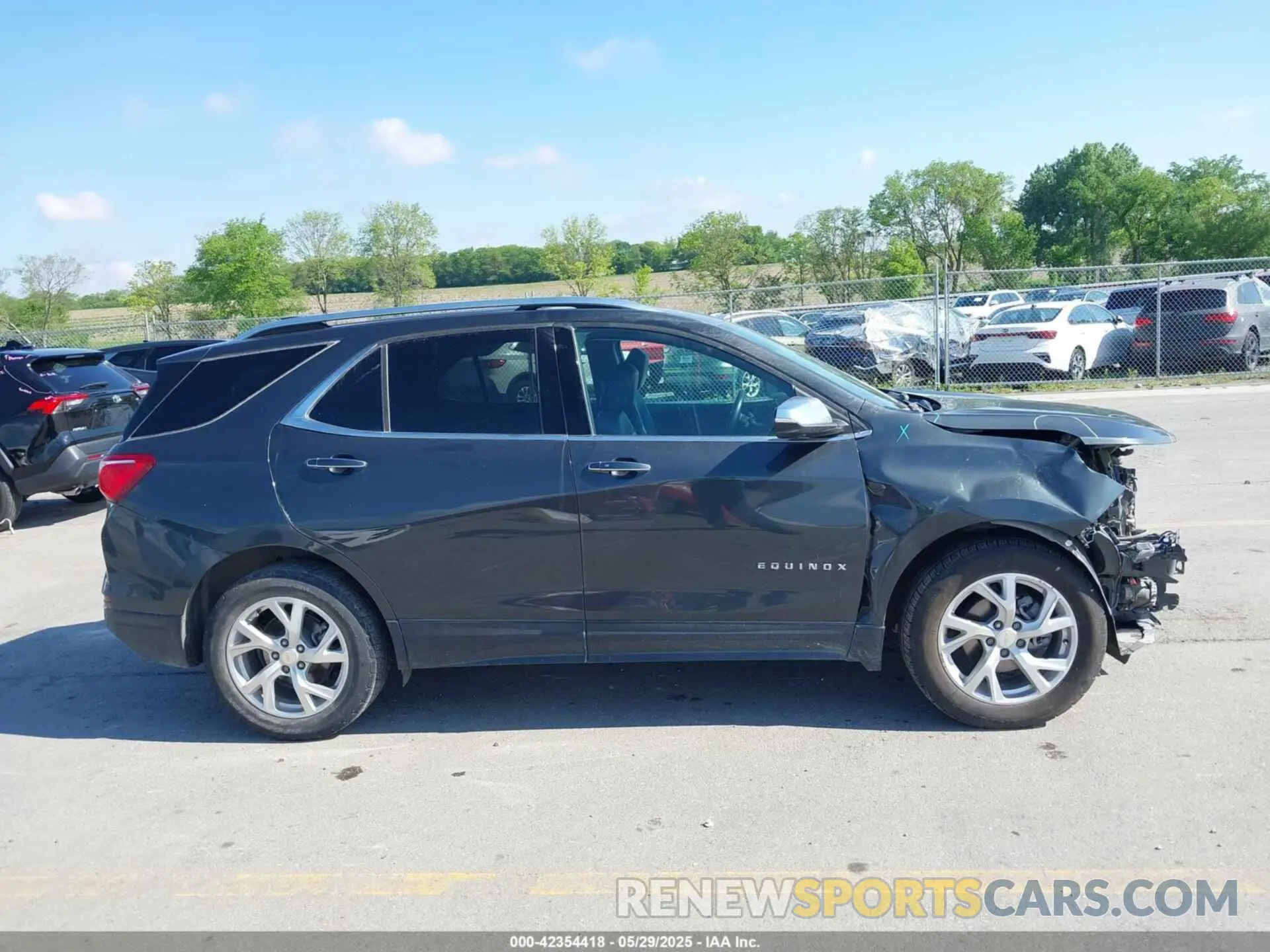 14 fotografías del automóvil dañado 3GNAXXEV4LS554546 CHEVROLET EQUINOX 2020