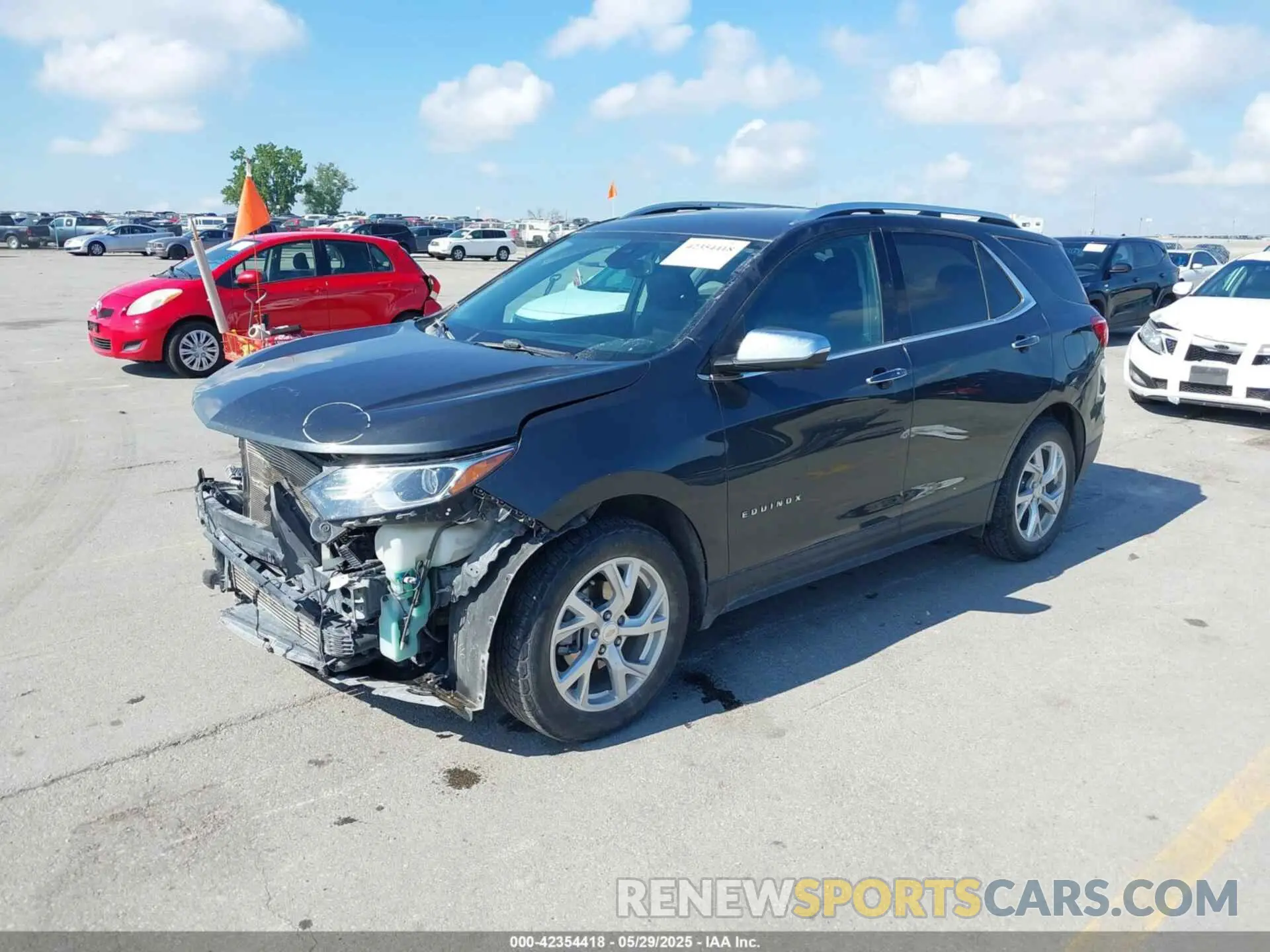 2 fotografías del automóvil dañado 3GNAXXEV4LS554546 CHEVROLET EQUINOX 2020