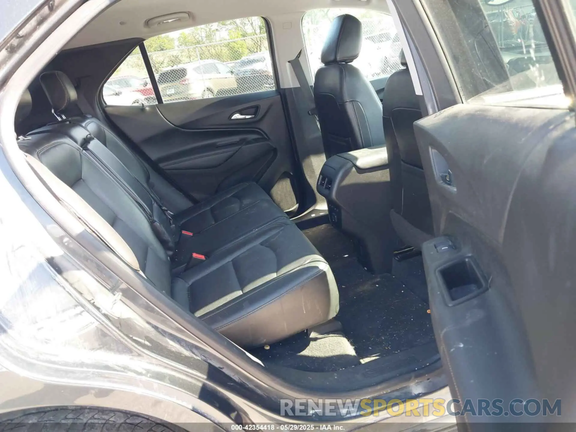 8 fotografías del automóvil dañado 3GNAXXEV4LS554546 CHEVROLET EQUINOX 2020