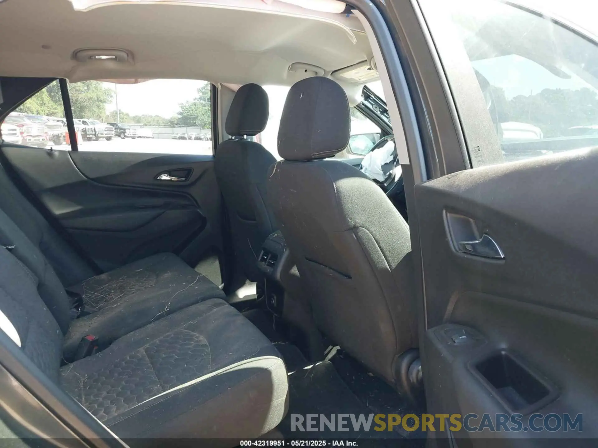 8 fotografías del automóvil dañado 02GNAXKEV3M612957 CHEVROLET EQUINOX 2021