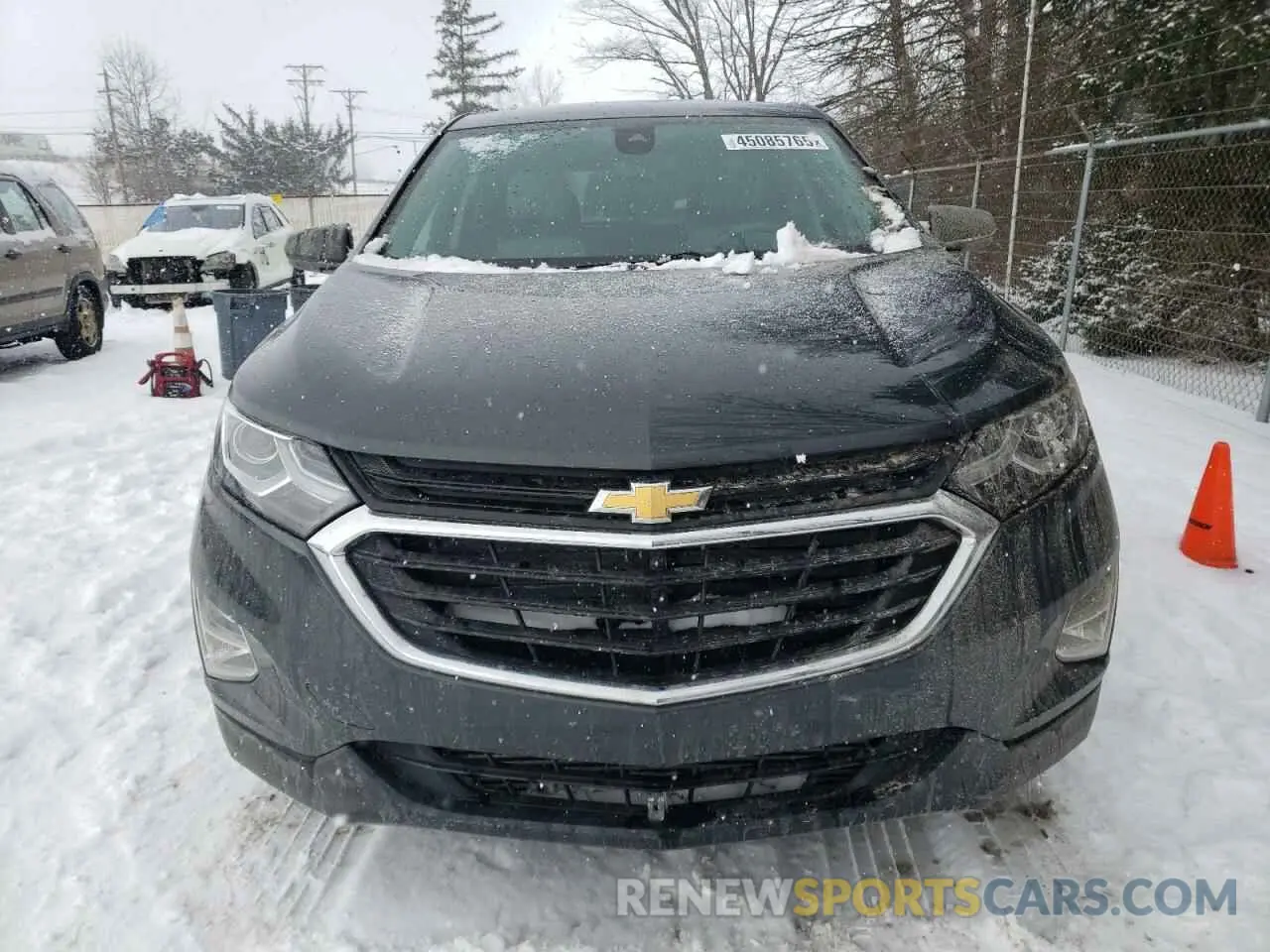 5 fotografías del automóvil dañado 2GNAXHEV0M6144705 CHEVROLET EQUINOX 2021